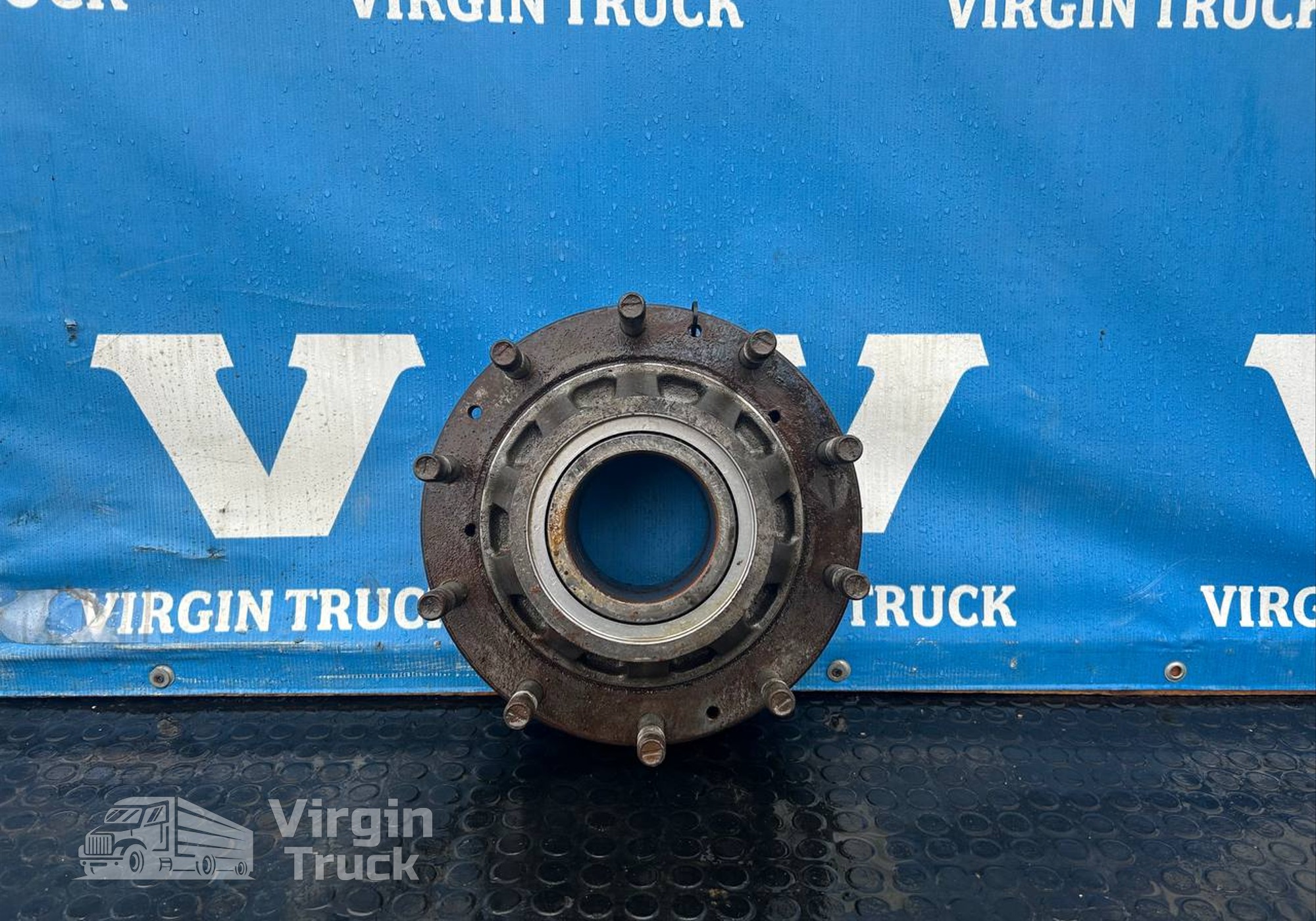 81357013174 Ступица задняя