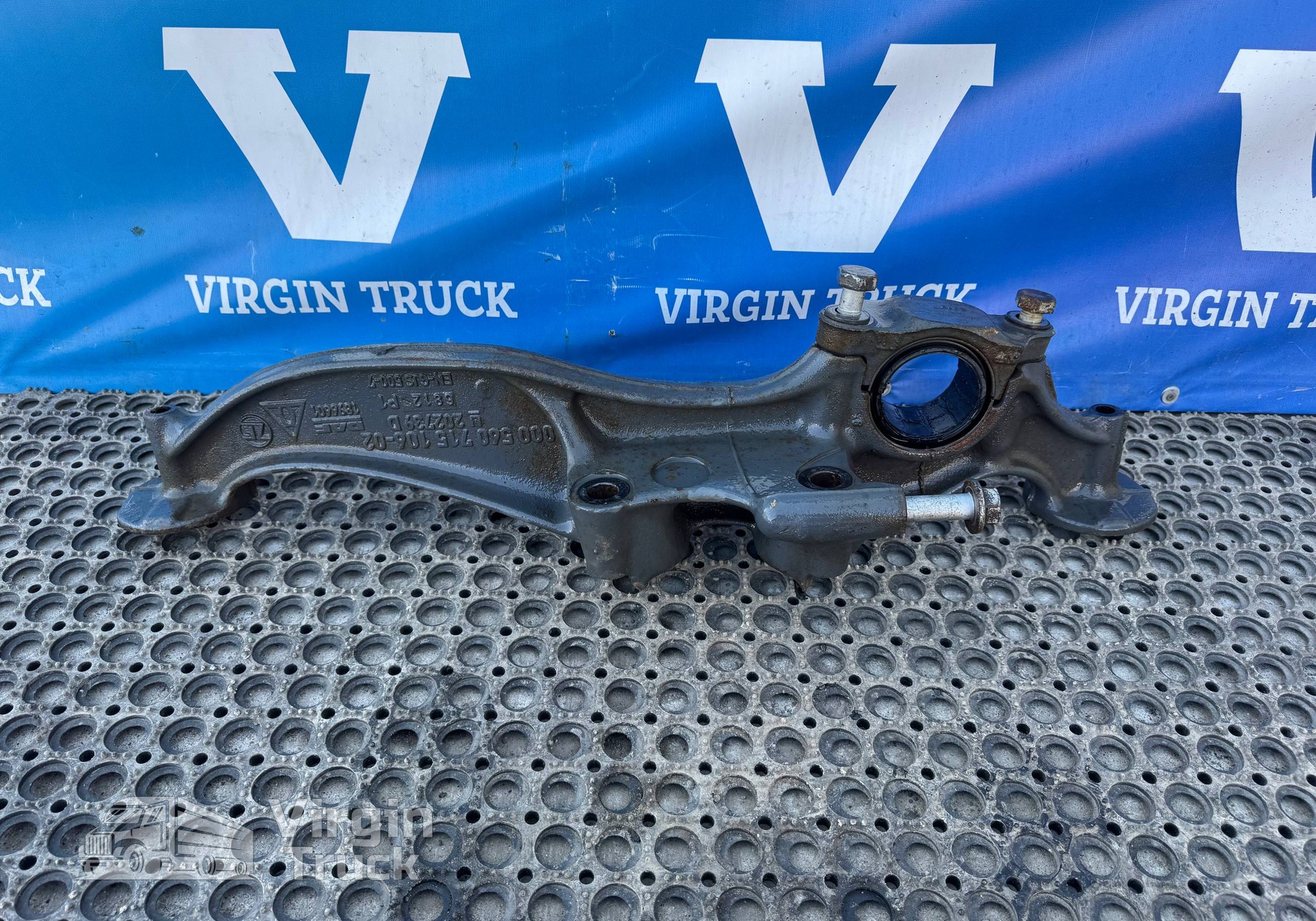 202739 Кронштейн пневморессоры левый 2021г. для Daf XF106