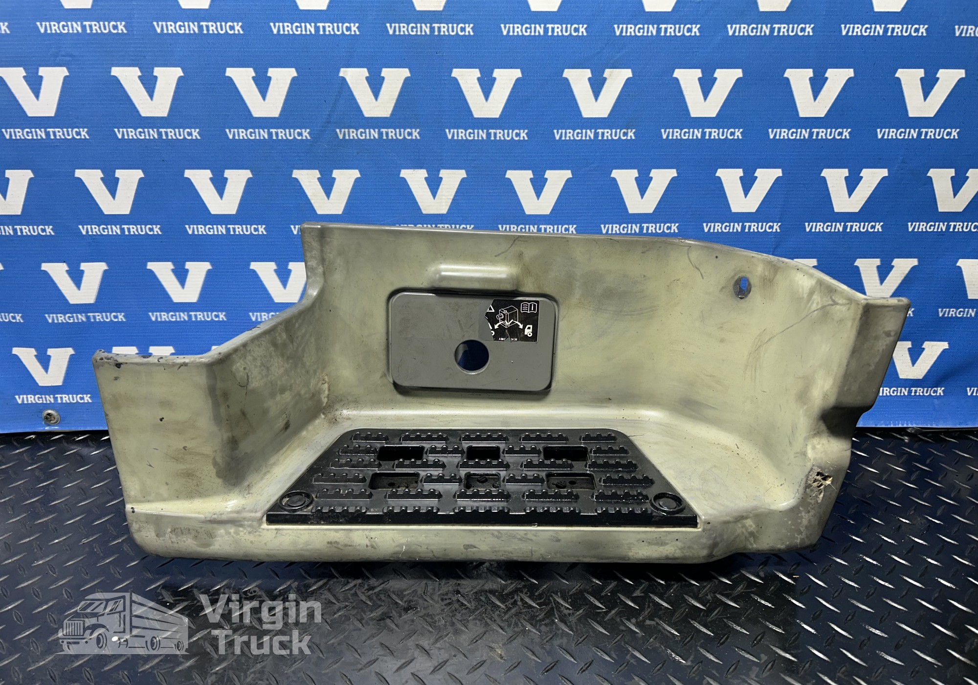 A9436600901 Подножка для Mercedes-Benz Actros MP3 (с 2008)