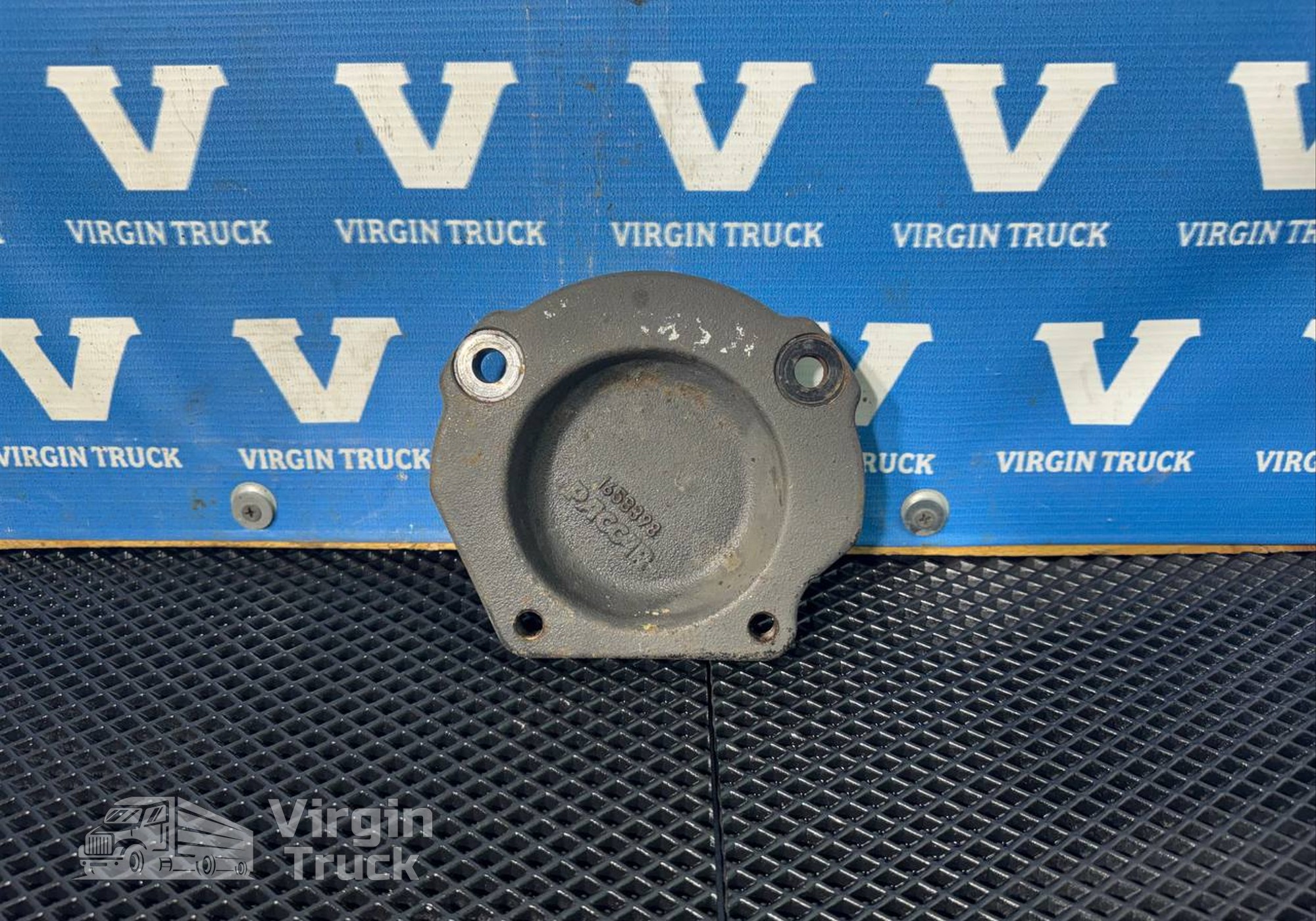 1658398 Крышка блока цилиндров для Daf XF105 (с 2005)