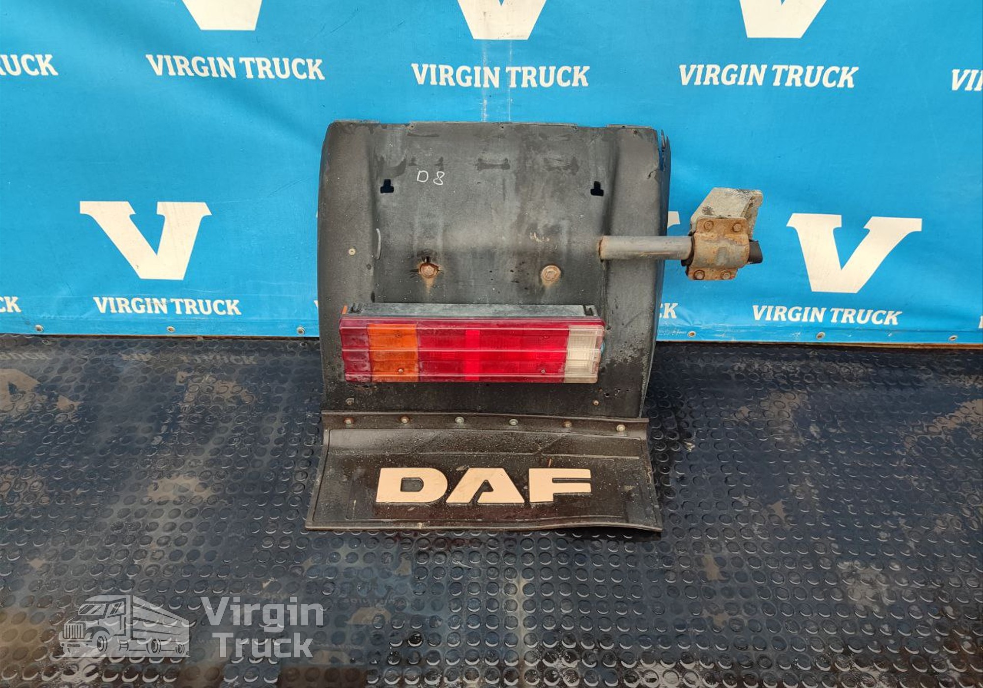 Крыло заднее левое