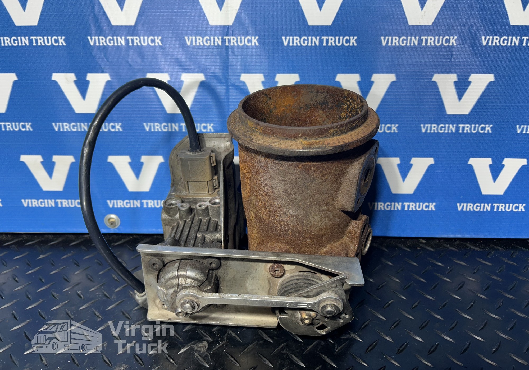 2426254 Kлапaн гoрнoго тормoза для Daf XF106 (с 2012)