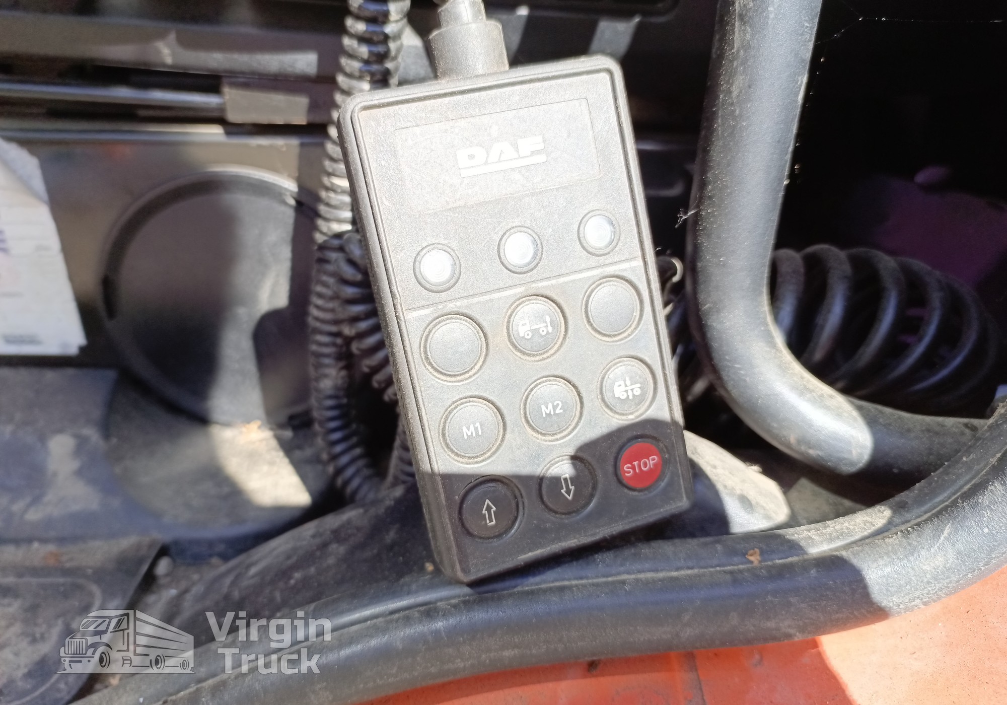 1337230 Пульт управления пневмоподвеской для Daf XF105 (с 2005)