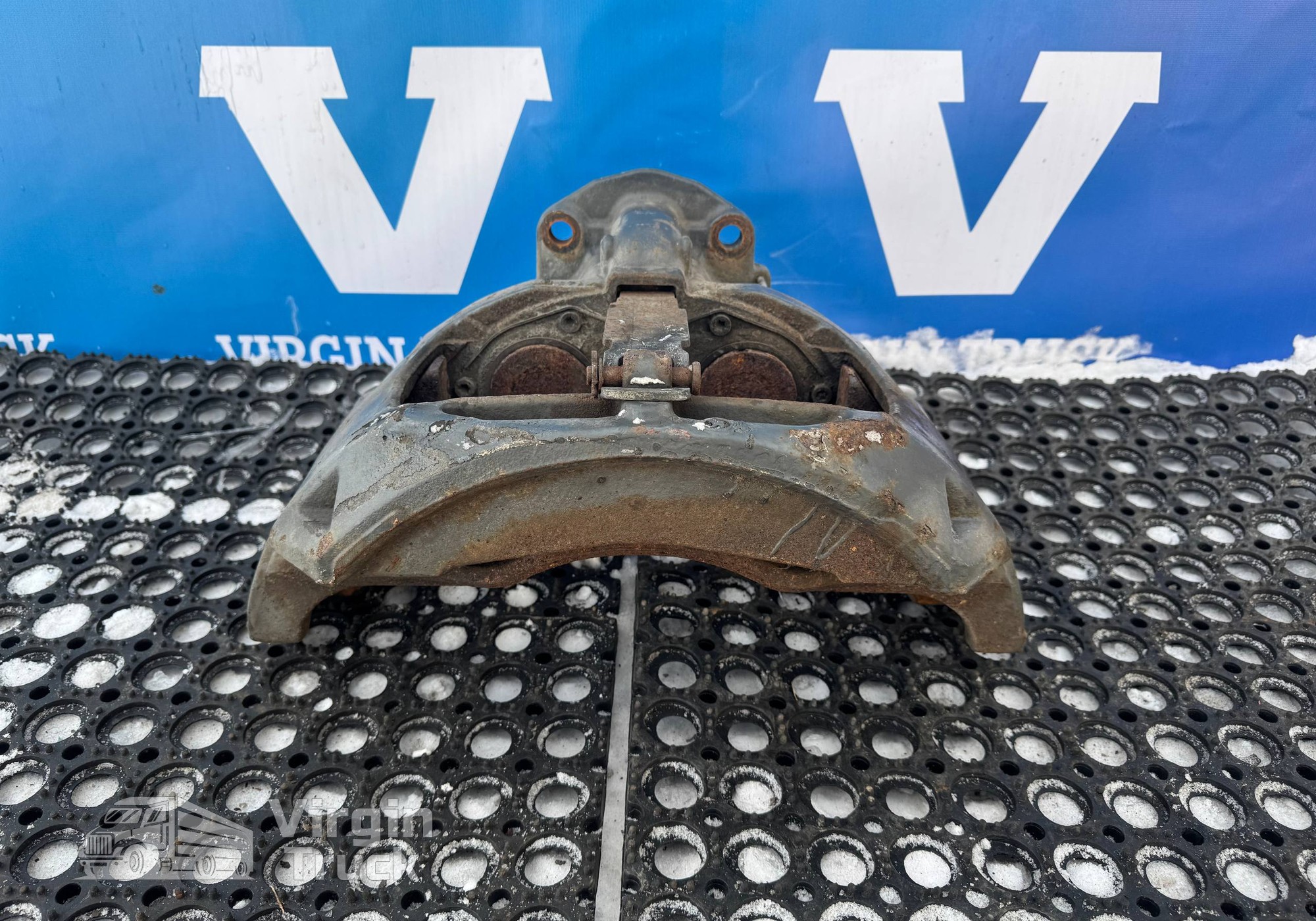 1862301 Суппорт передний левый 2019г. для Daf CF