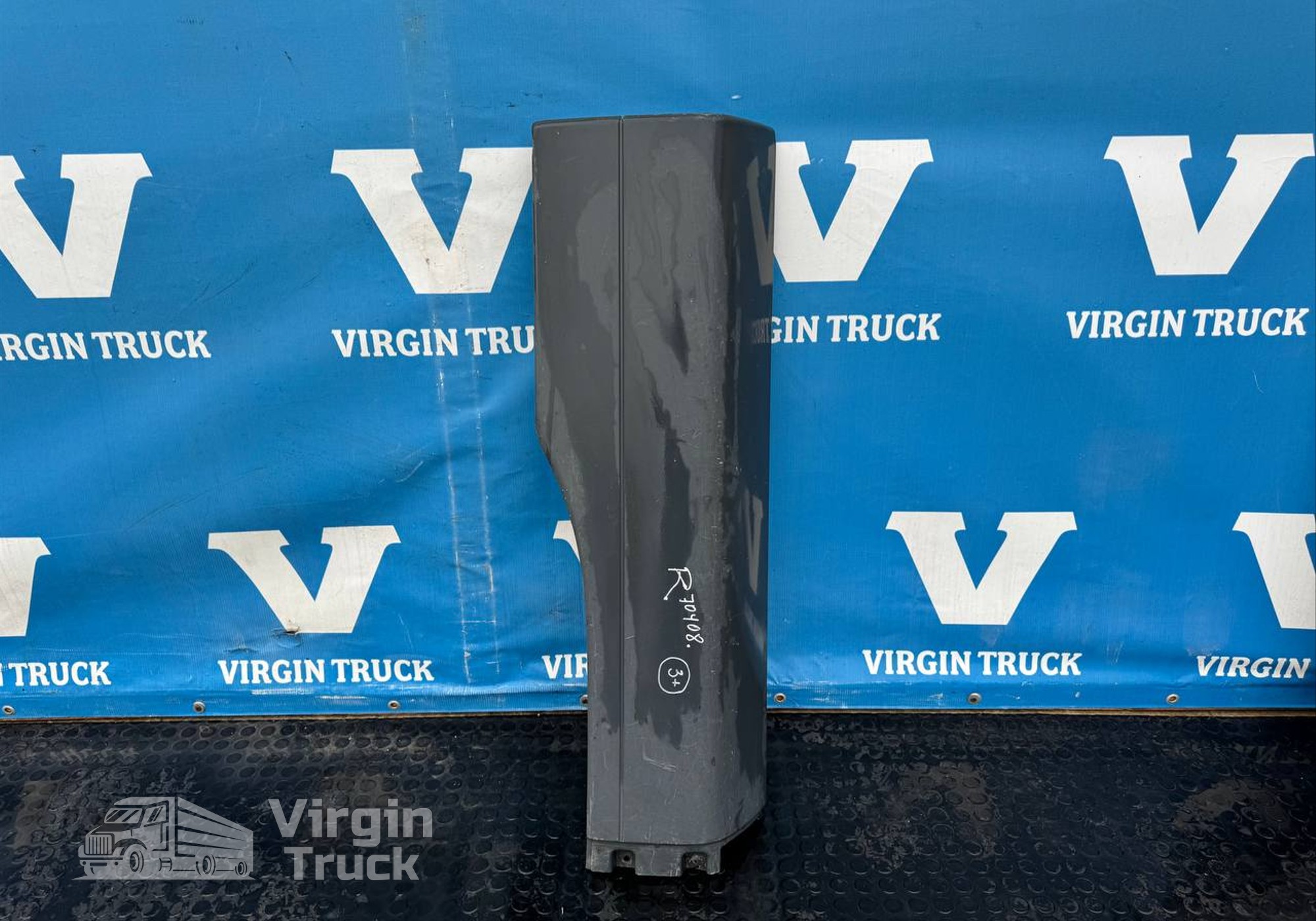 81615100366 Накладка на крыло правого для Man TGS