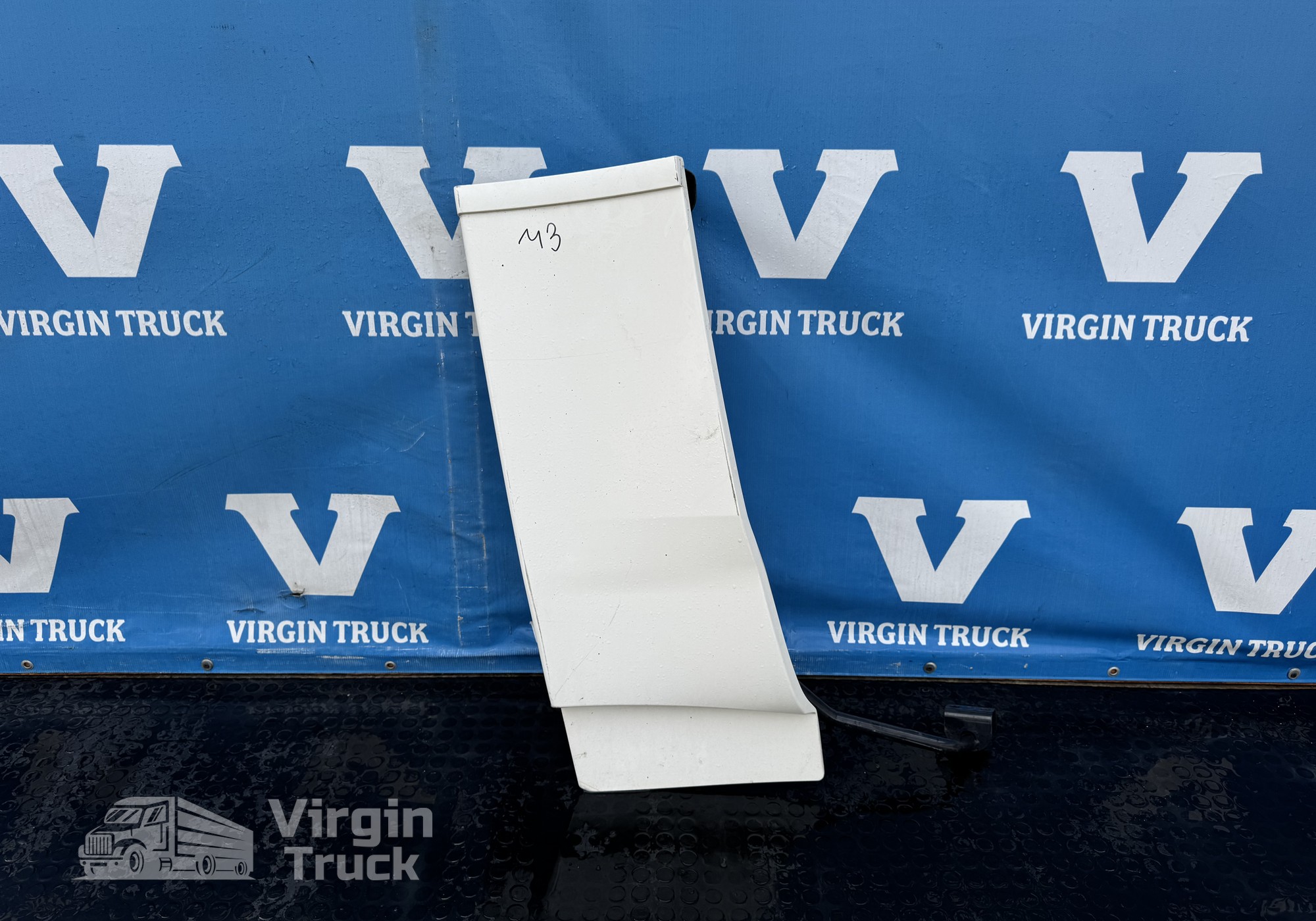 81629100141 Спойлер кабины верхний левый для Man TGX II (с 2012)