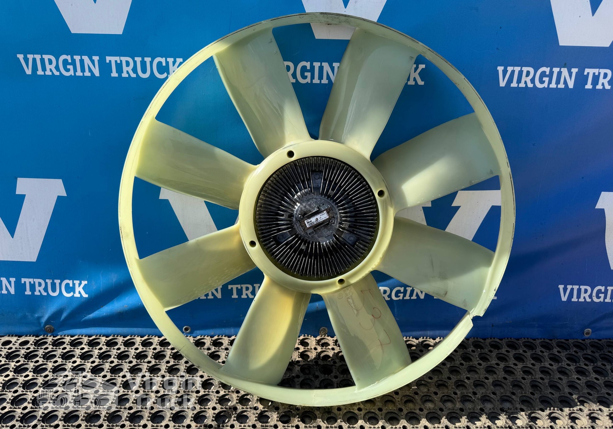 A0002006722 Вискомуфта в сборе 2021г. для Mercedes-Benz Axor