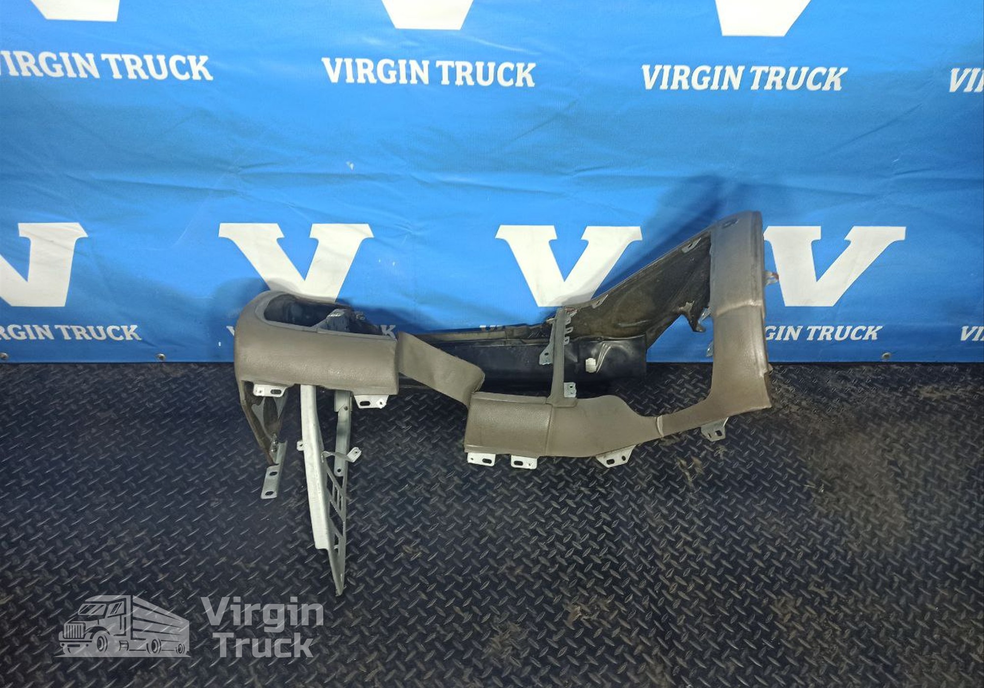 Передняя панель салона для Daf XF106 (с 2012)