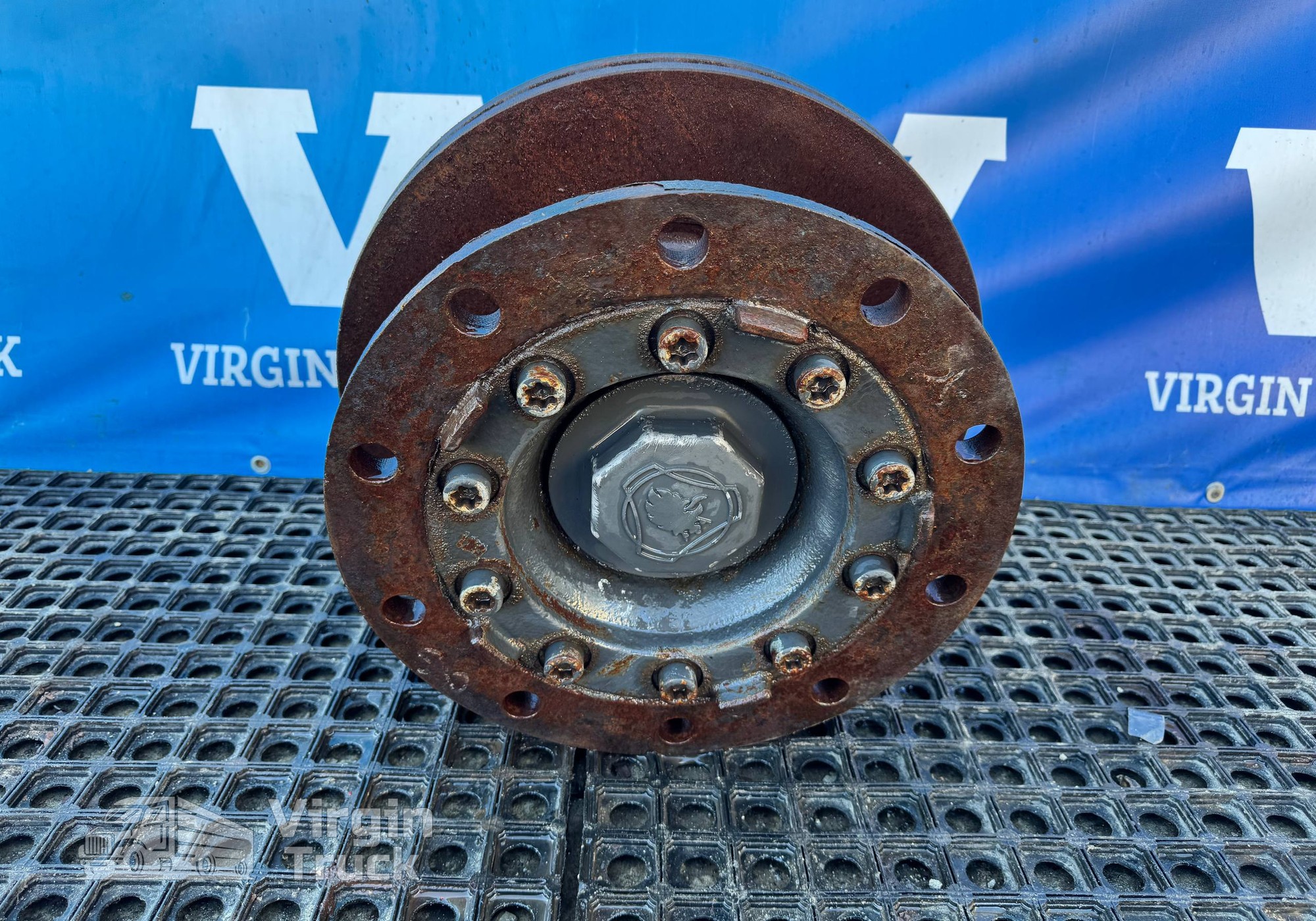 1868663 Ступица передняя для Scania