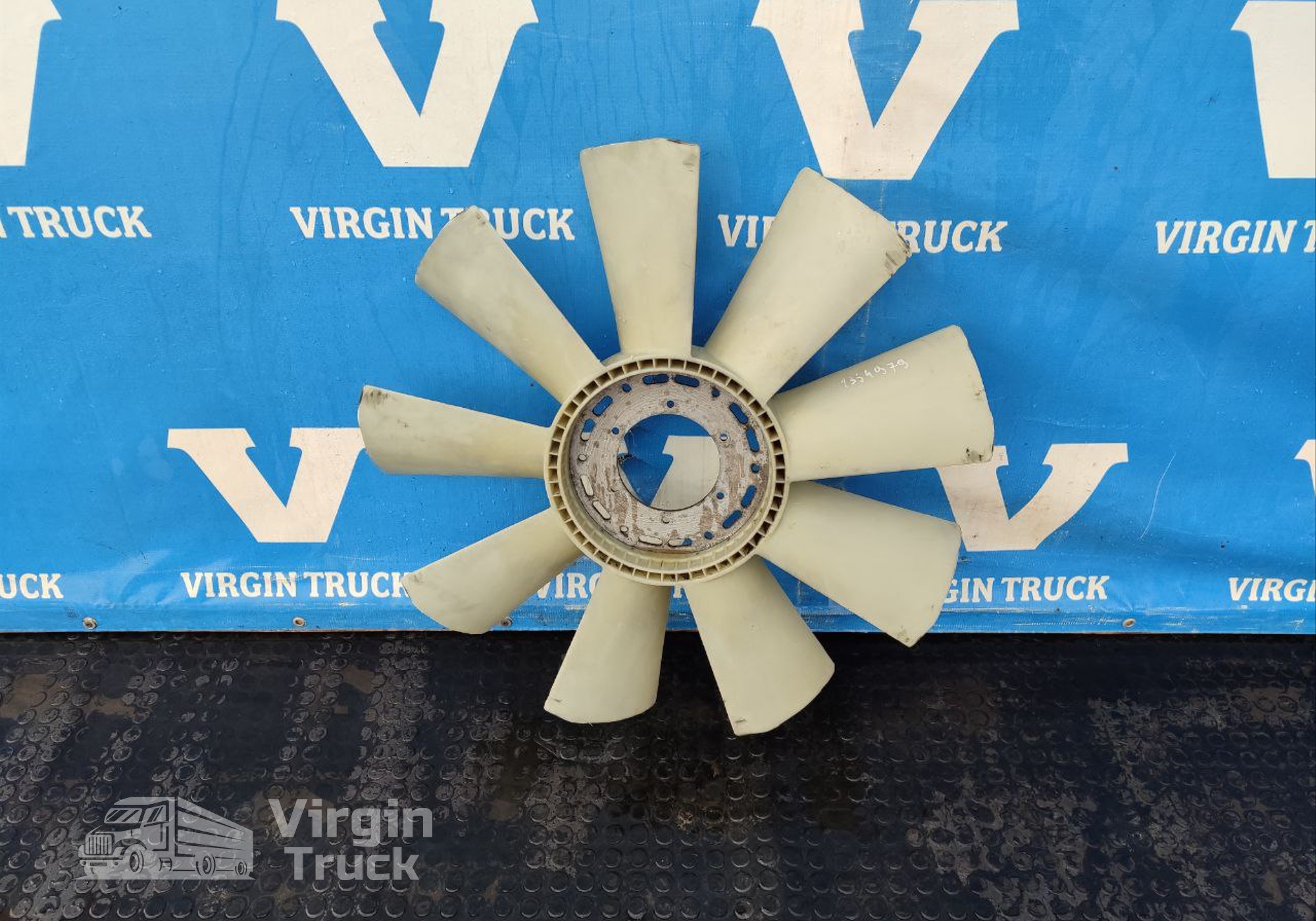 1354979 Крыльчатка вискомуфты для Scania