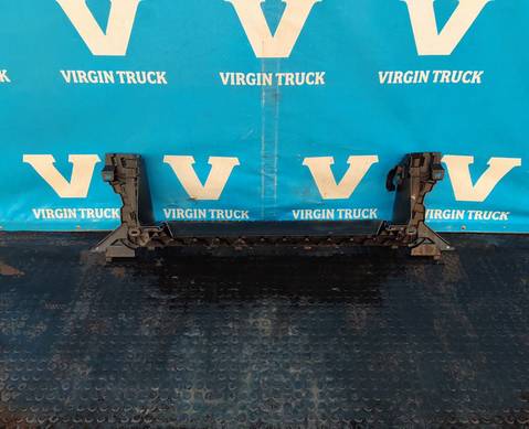 81416146011 Подножка бампера 2018г. для Man TGS I (с 2007)