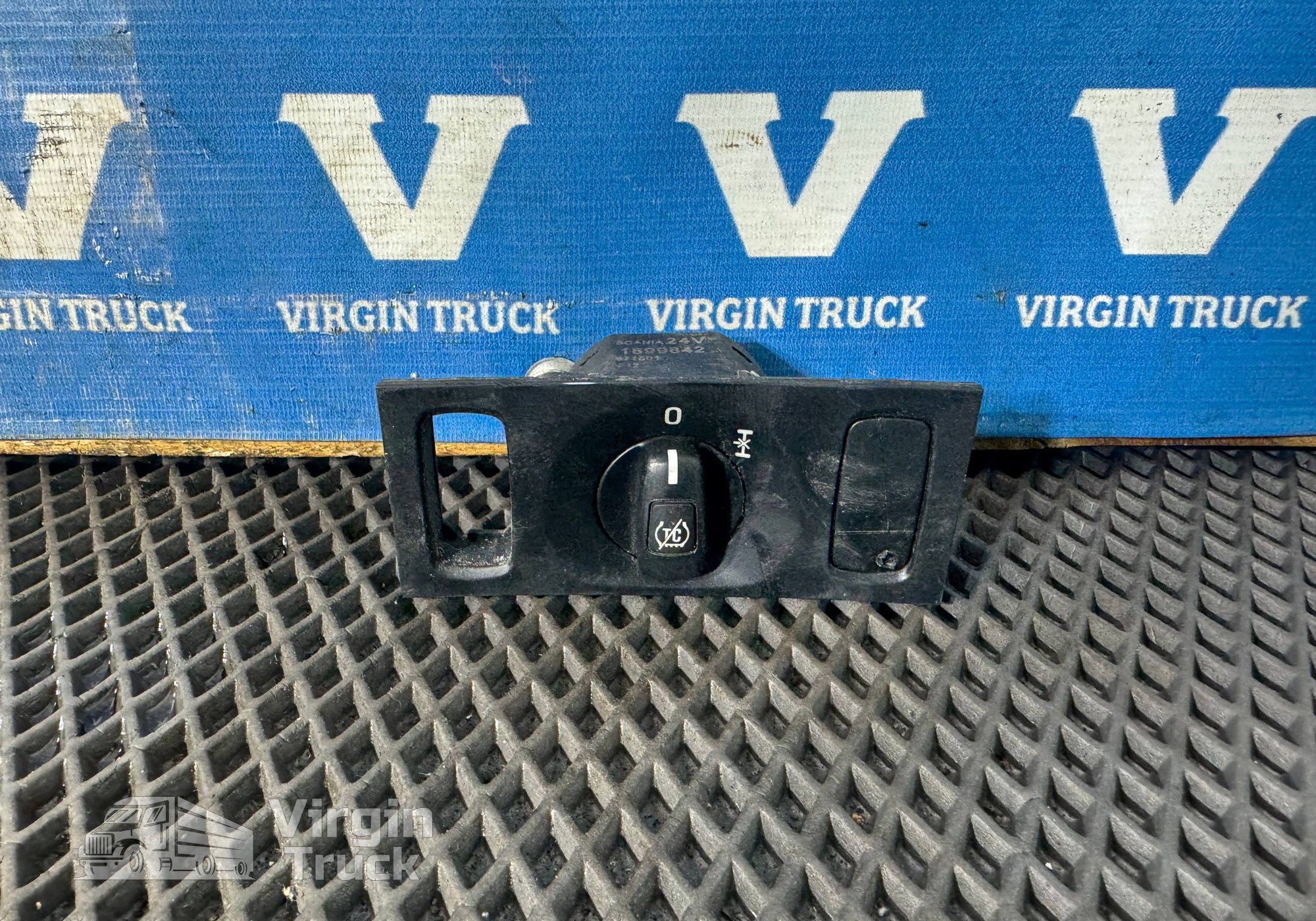 1899842 Кнопка блокировки дифференциала для Scania 5-series G (с 2004 по 2016)