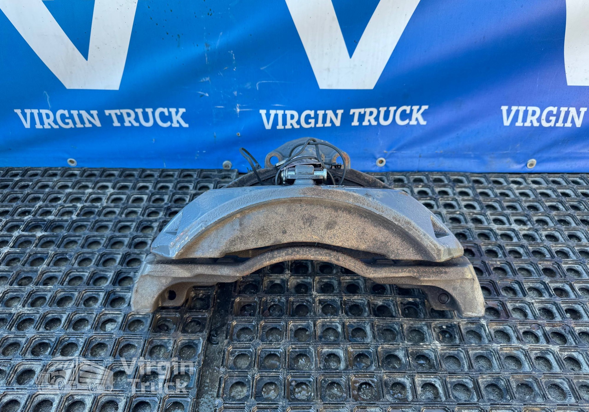 1862300 Суппорт передний правый 2021г. для Daf XF106