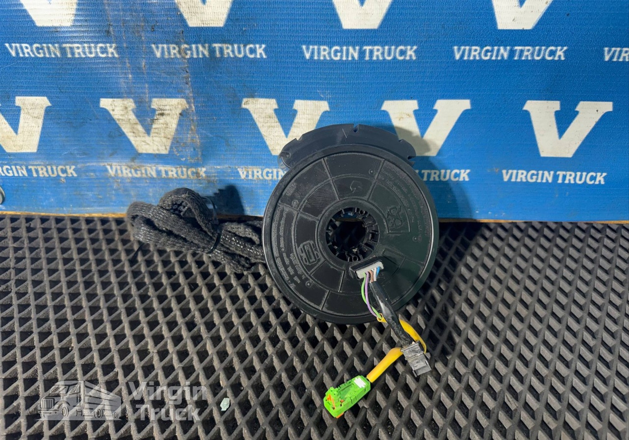 2143880 Шлейф подрулевой 2019г. для Daf XF105