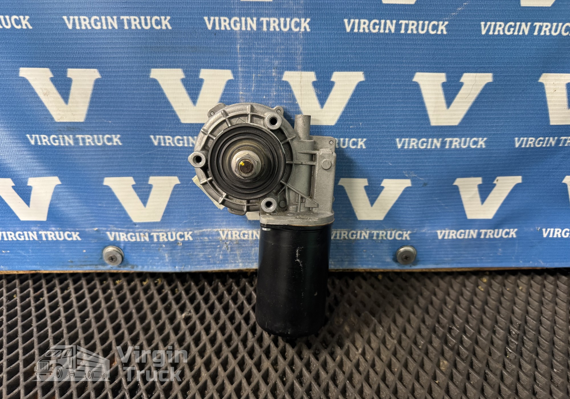 1254891 Моторчик стеклоочистителя 24V 2021г. для Daf XF106