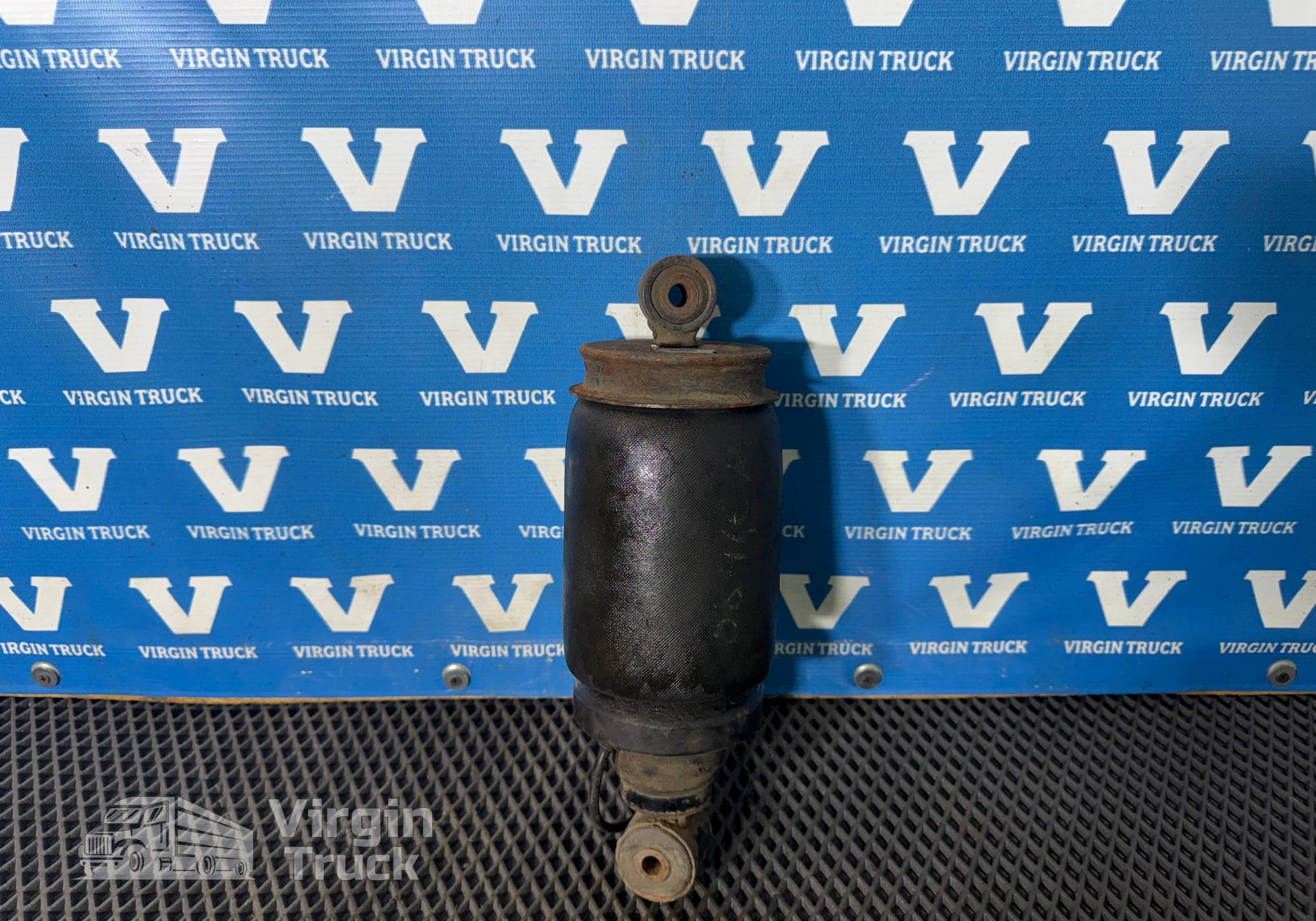 81417226075 Подушка кабины задняя для Man TGX