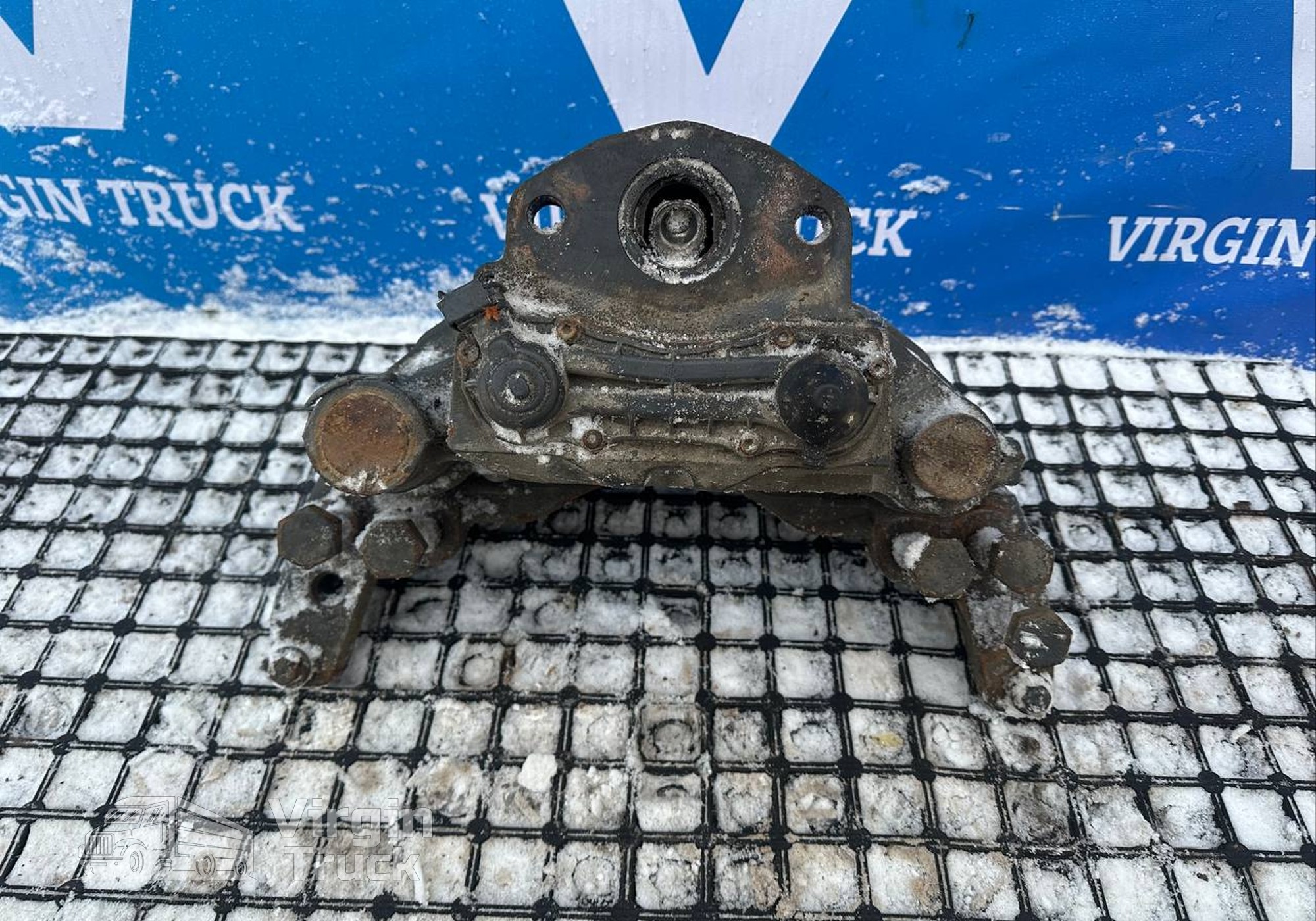 2264183 Суппорт передний левый для Scania 5-series