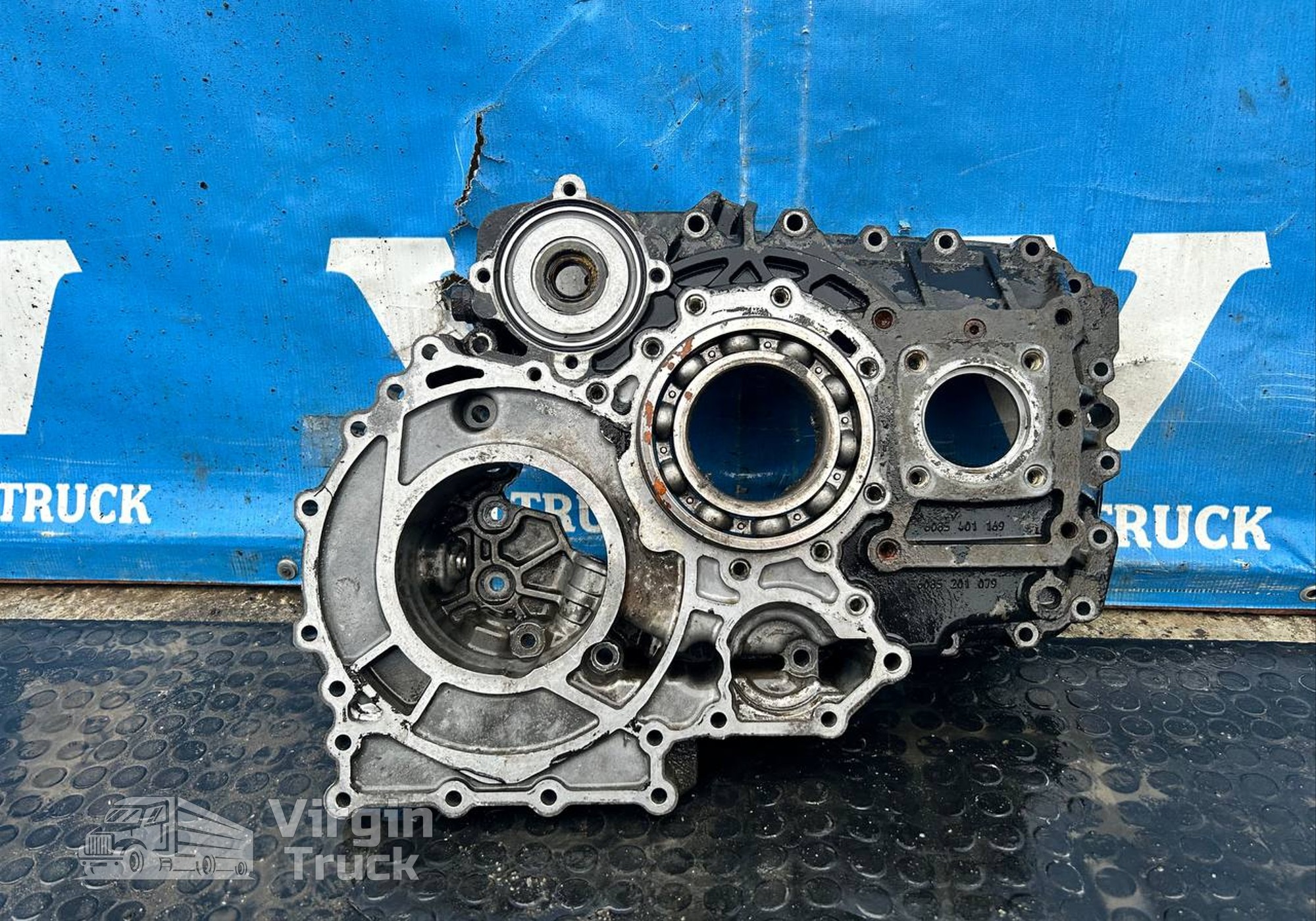 6085201079 Крышка КПП задняя ZF