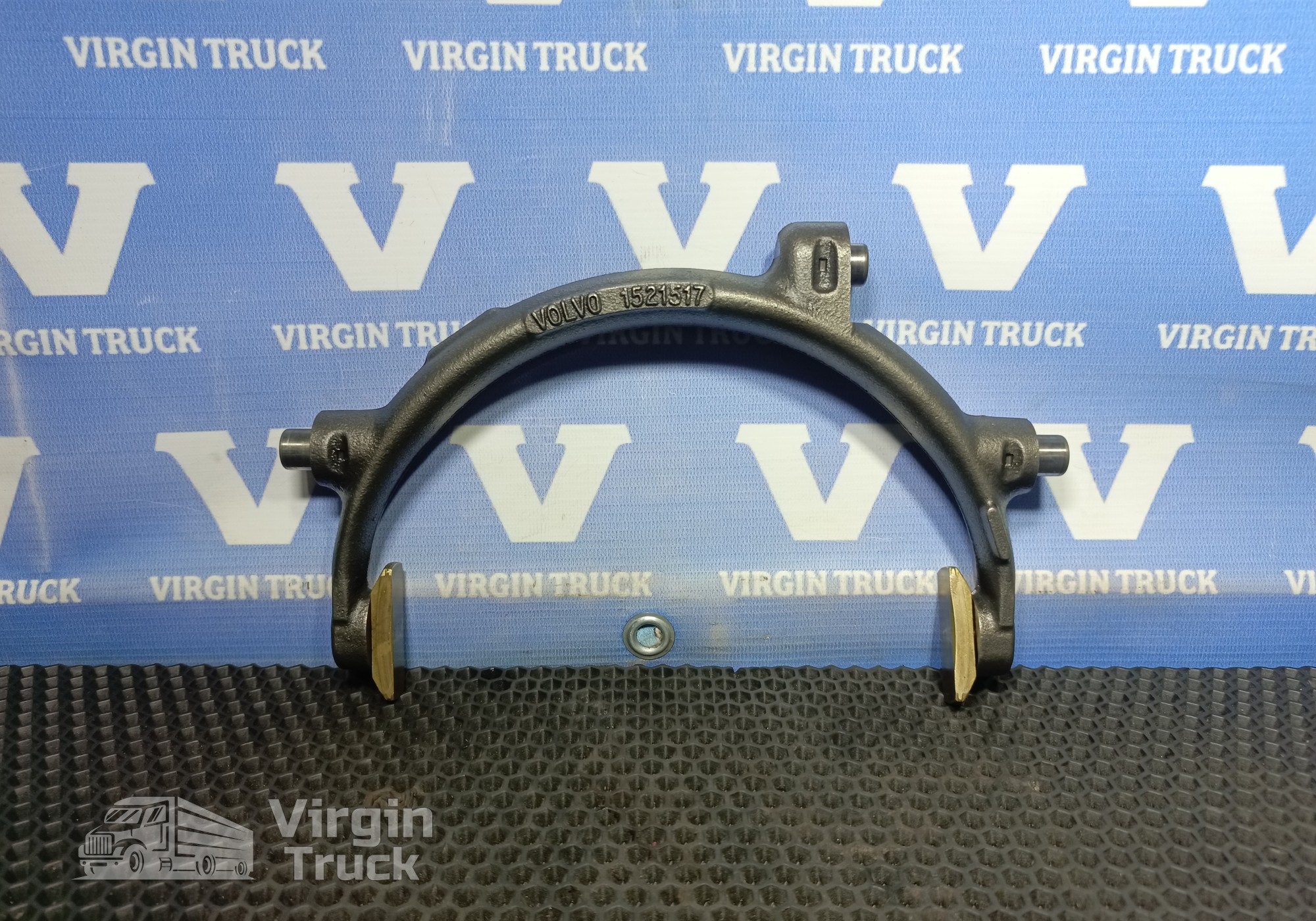 1521517 Вилка переключения передач МКПП VT2412B для Volvo FM