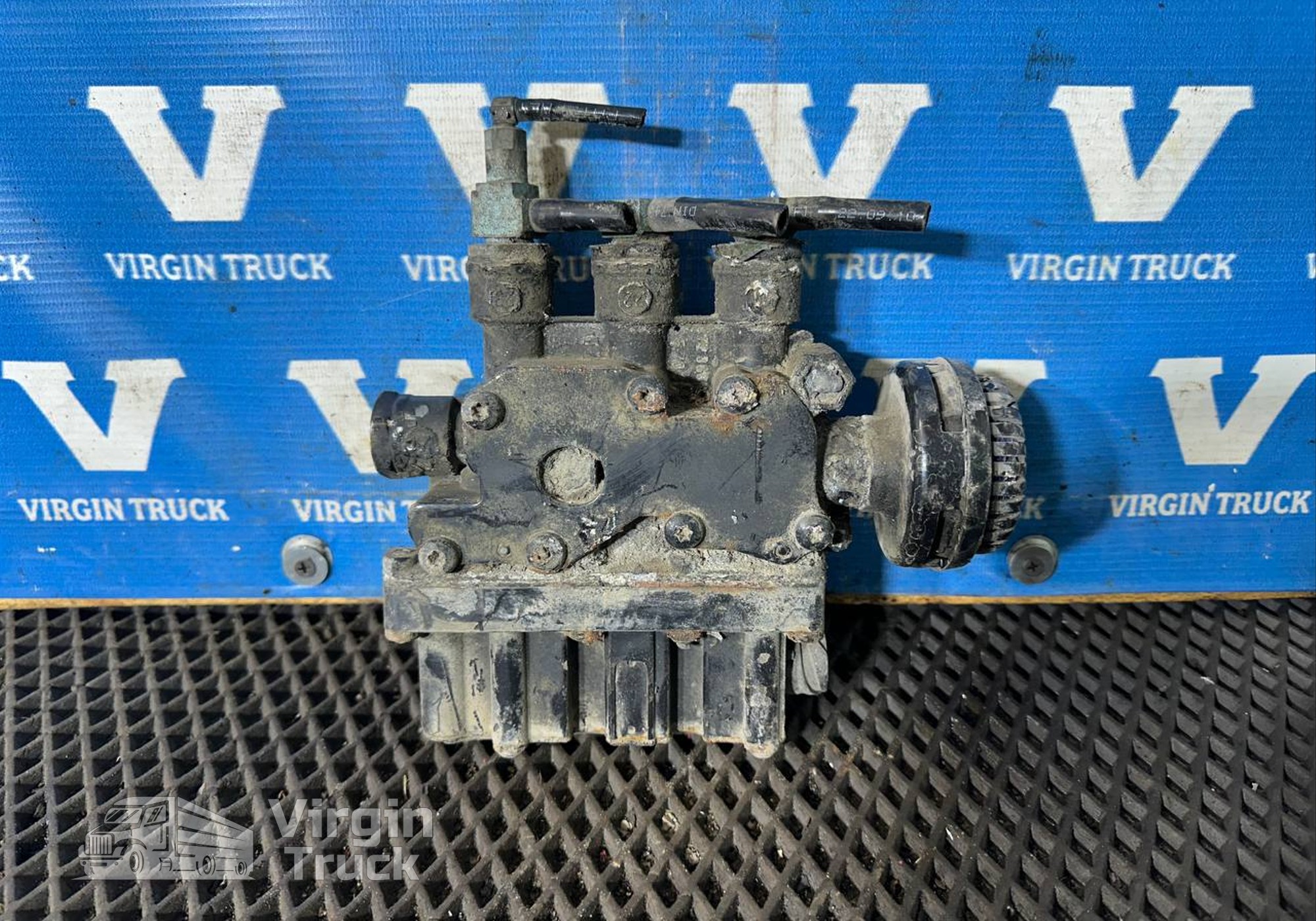 5010457434 Кран уровня пола главный