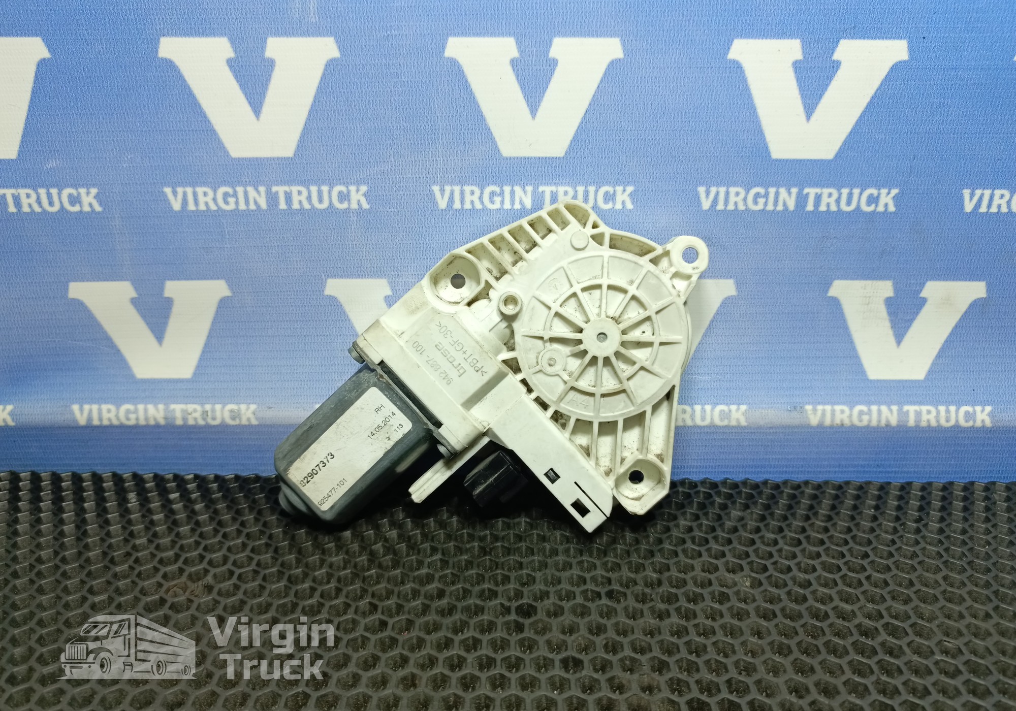 82907416 Моторчик стеклоподъемника для Volvo FM