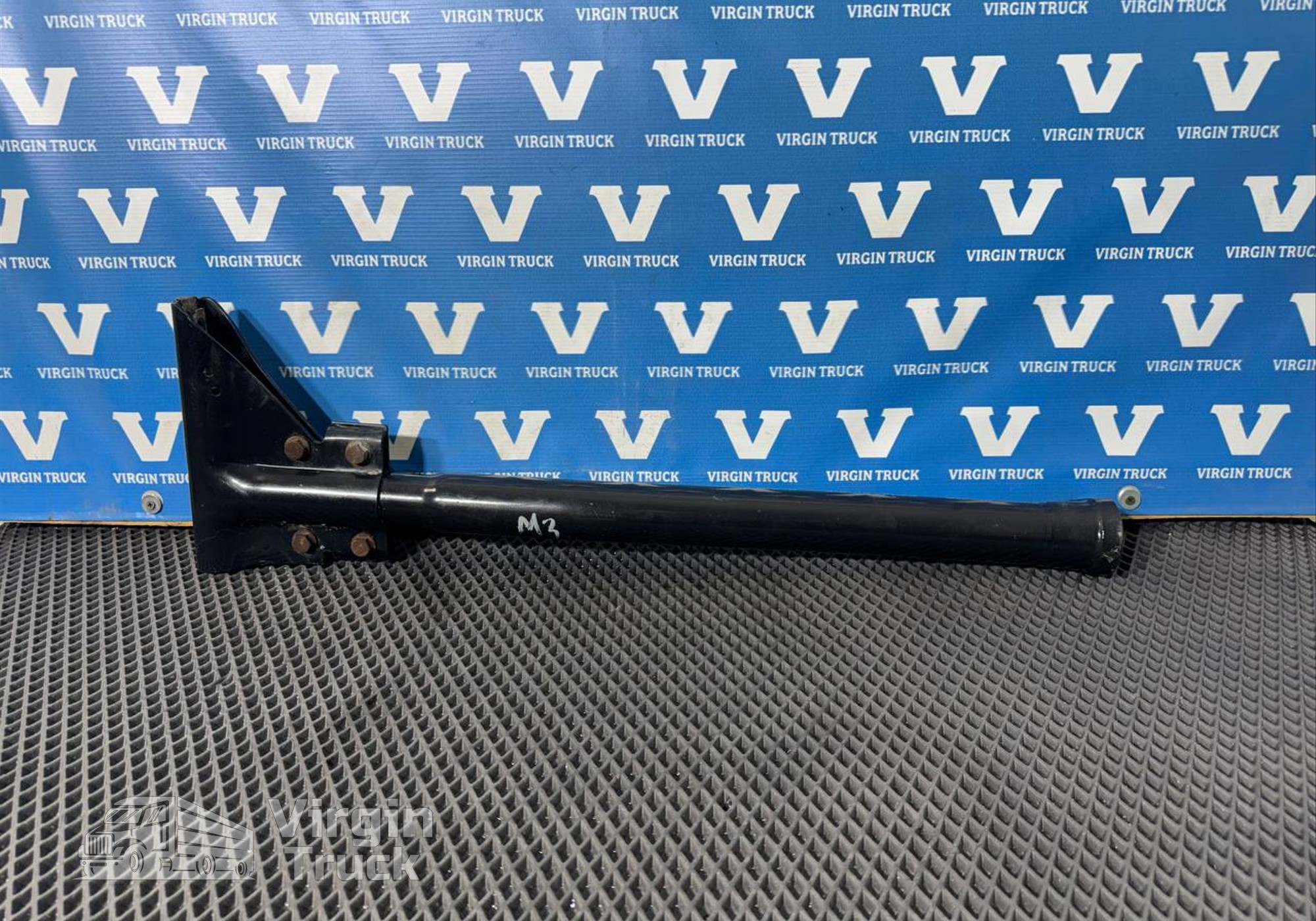 81416730131 Кронштейн бокового спойлера для Man TGX II (с 2012)