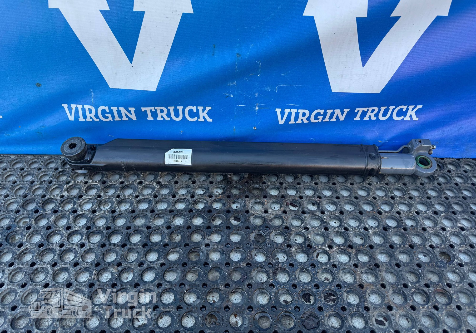 2117325 Цилиндр подъема кабины/кузова 2021г. для Daf XF106 (с 2012)