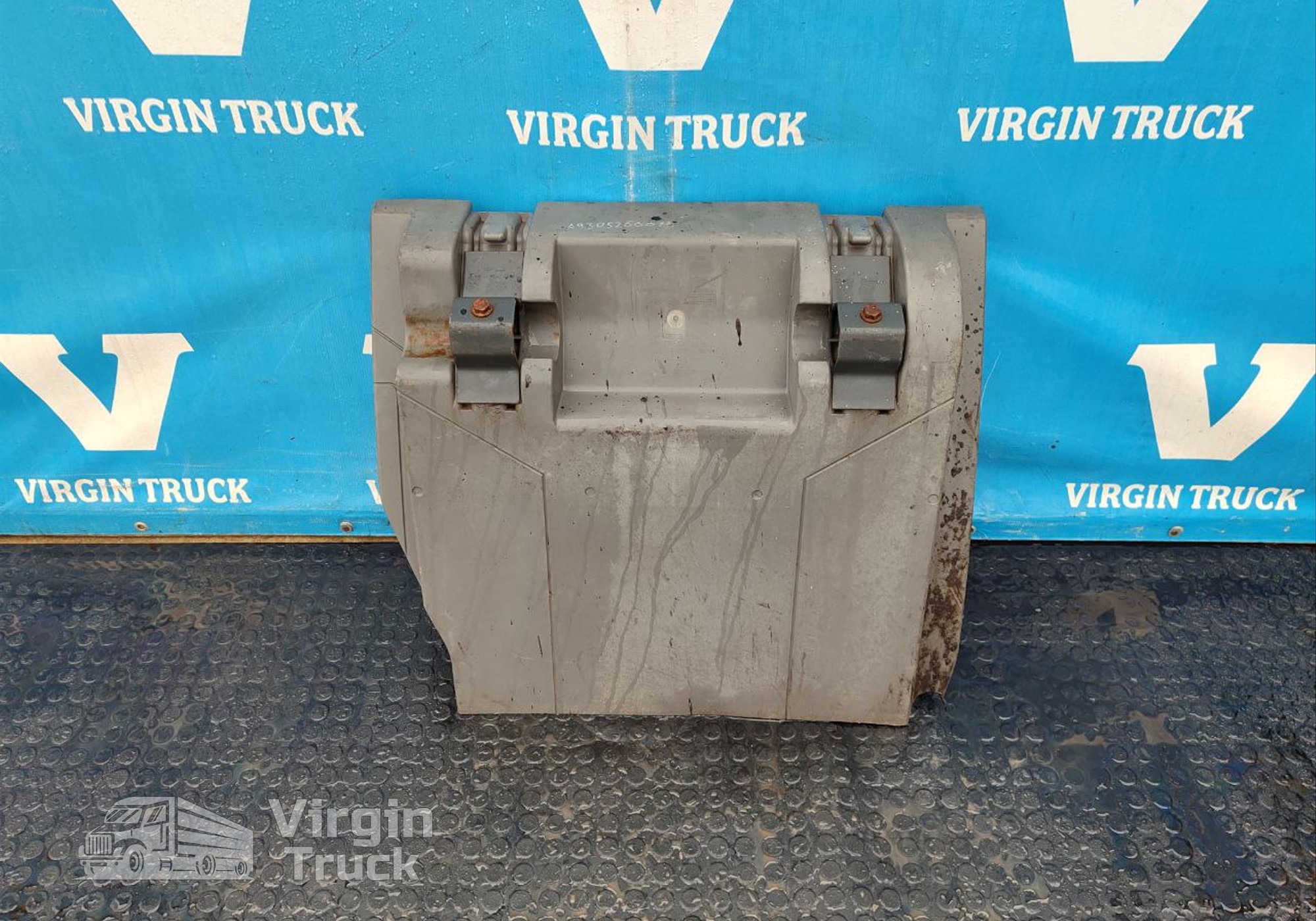 9305200019 Крыло заднее левое передняя часть для Mercedes-Benz Axor