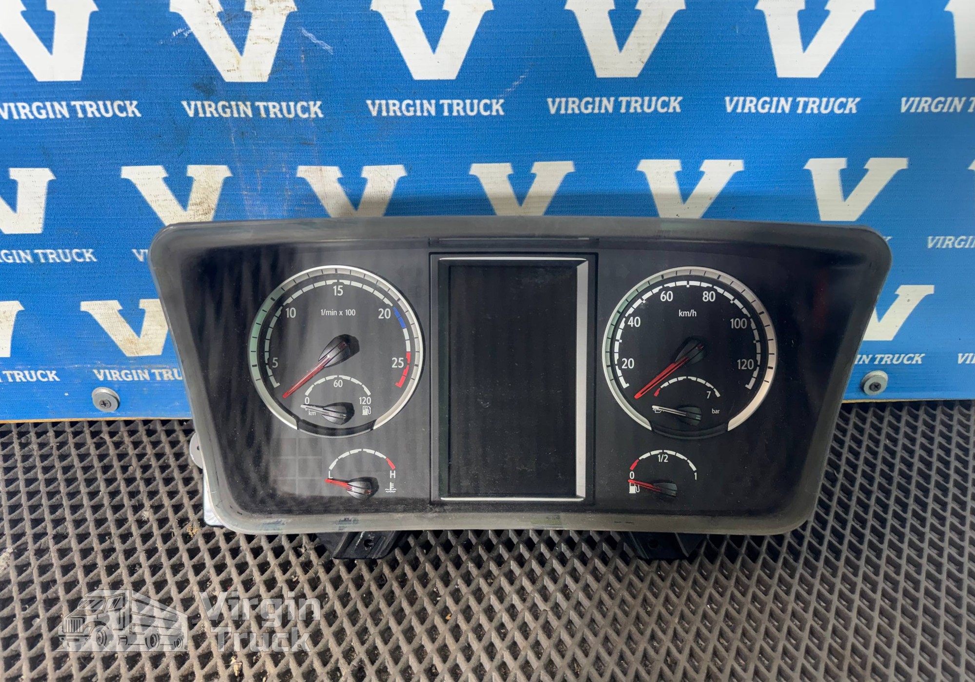 2627466 Панель приборов 2017 года для Scania 5-series G (с 2004 по 2016)