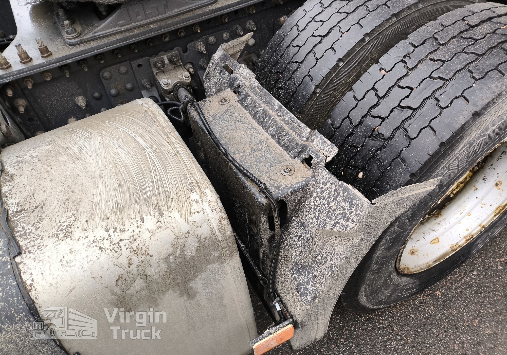 21094391 Крыло заднее передняя часть для Renault Magnum