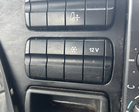 Кнопки разные для Mercedes-Benz Actros MP3 (с 2008)