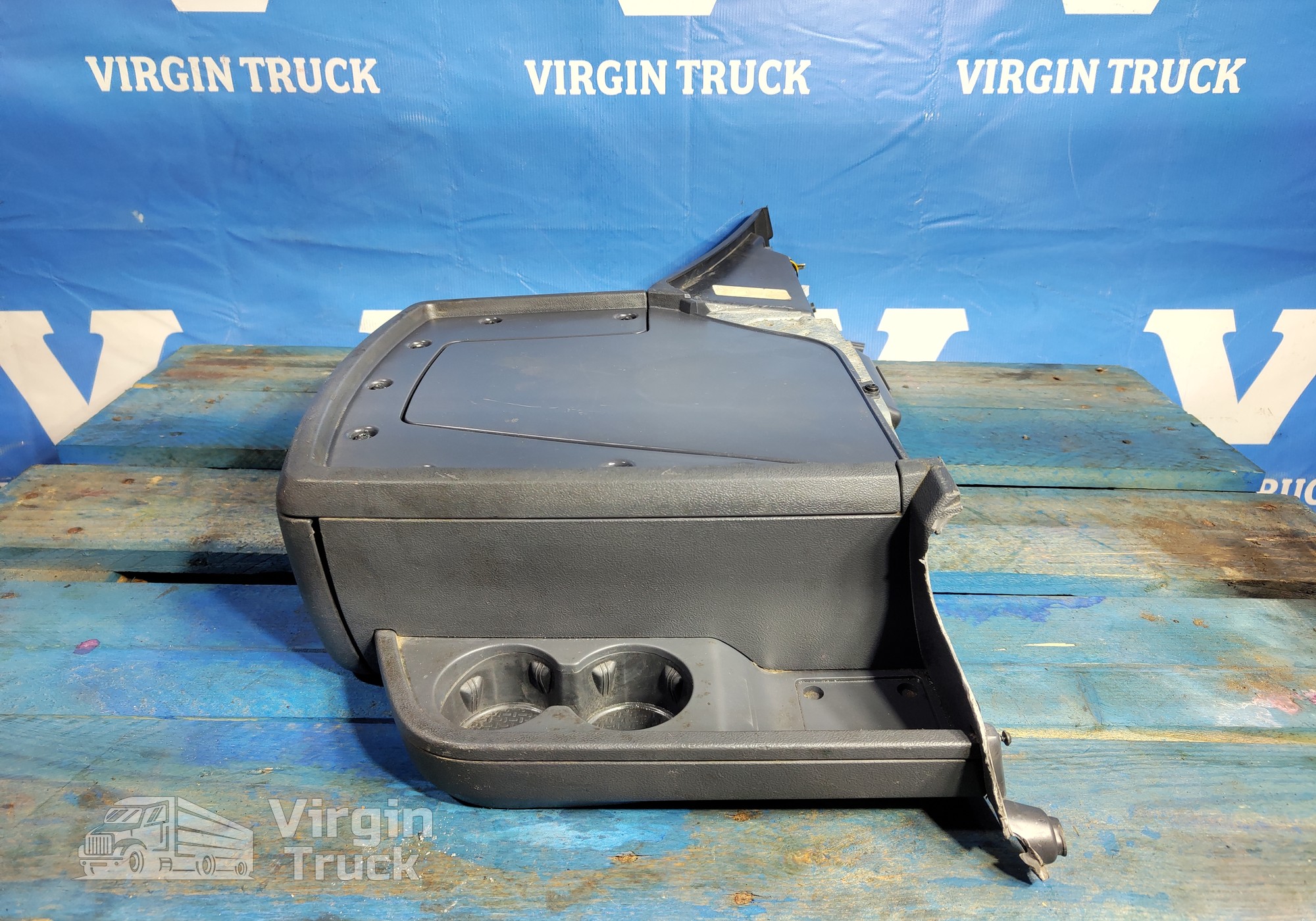 1831366 Бардачок для Scania 5-series R (с 2004 по 2016)