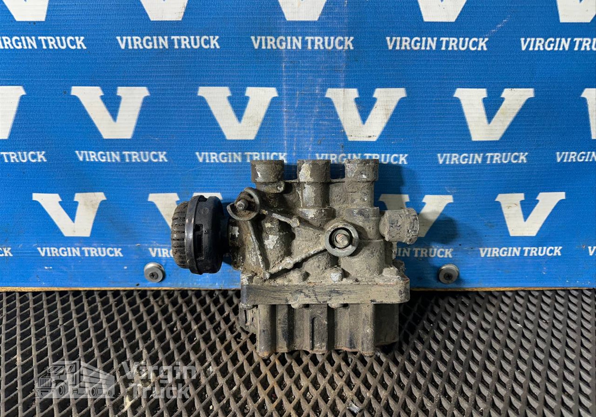 5010457434 Кран уровня пола главный