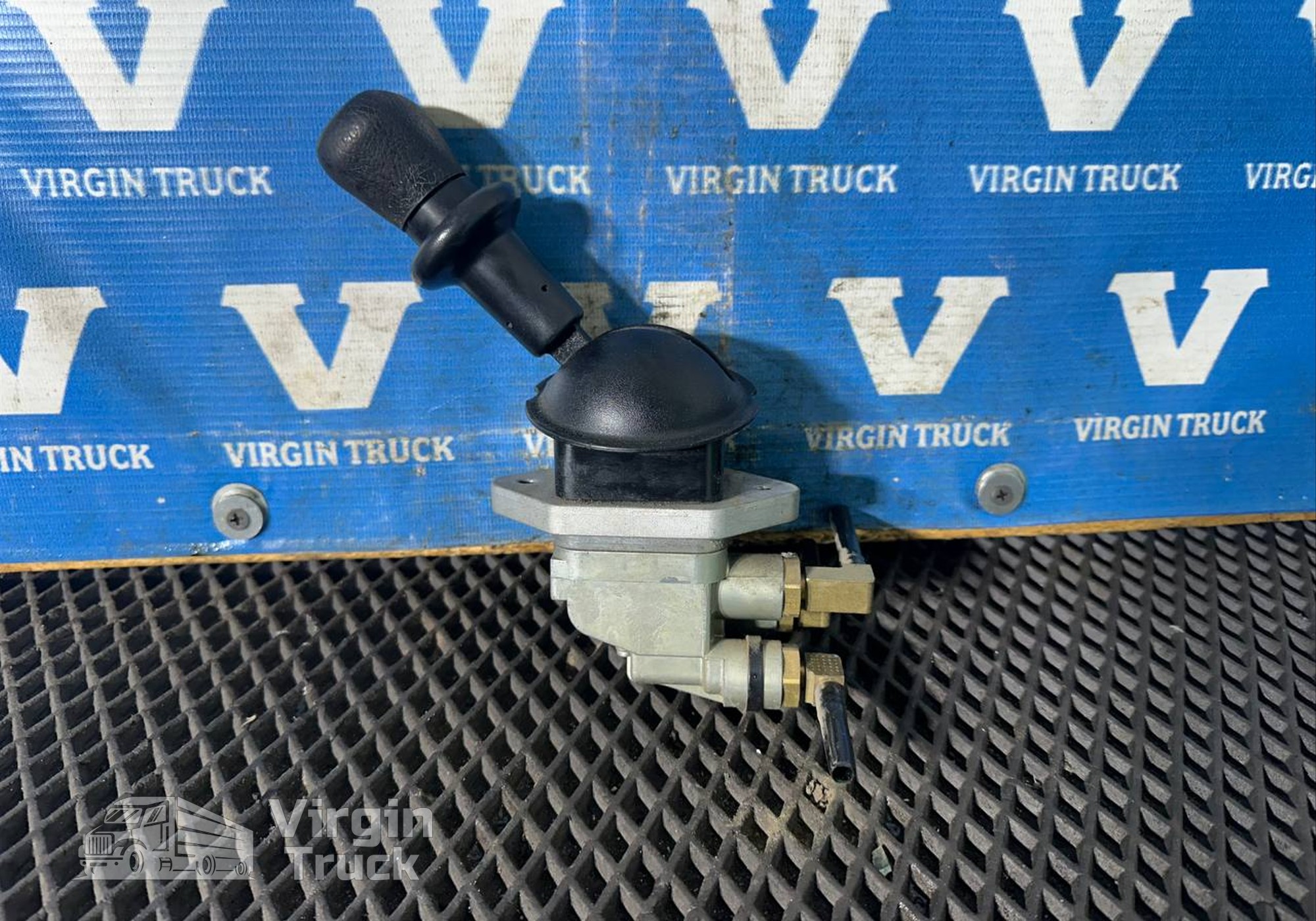 1734006 Кран ручного тормоза для Daf XF105 (с 2005)