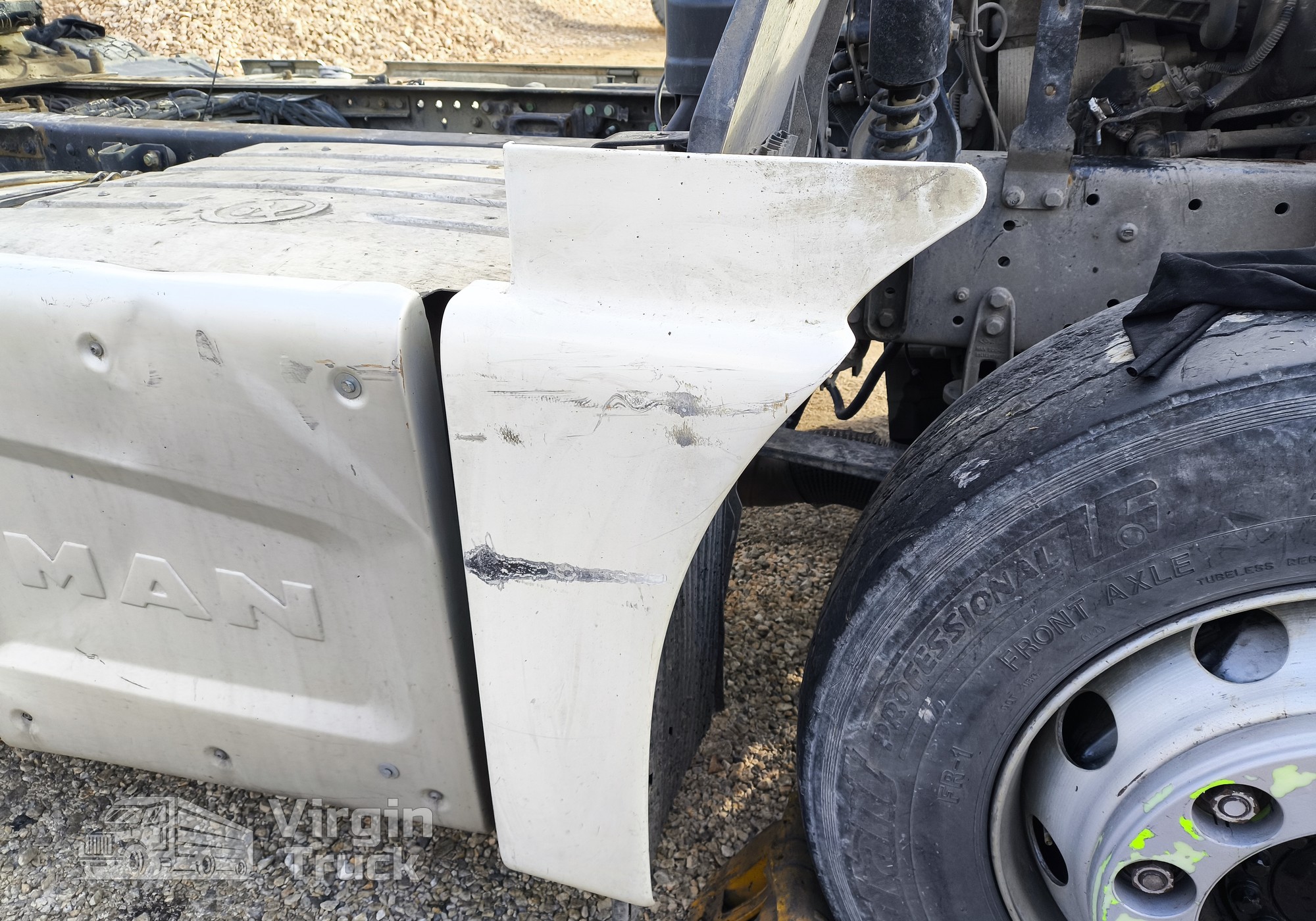 81664100307 Крыло переднее правое задняя часть для Man TGA