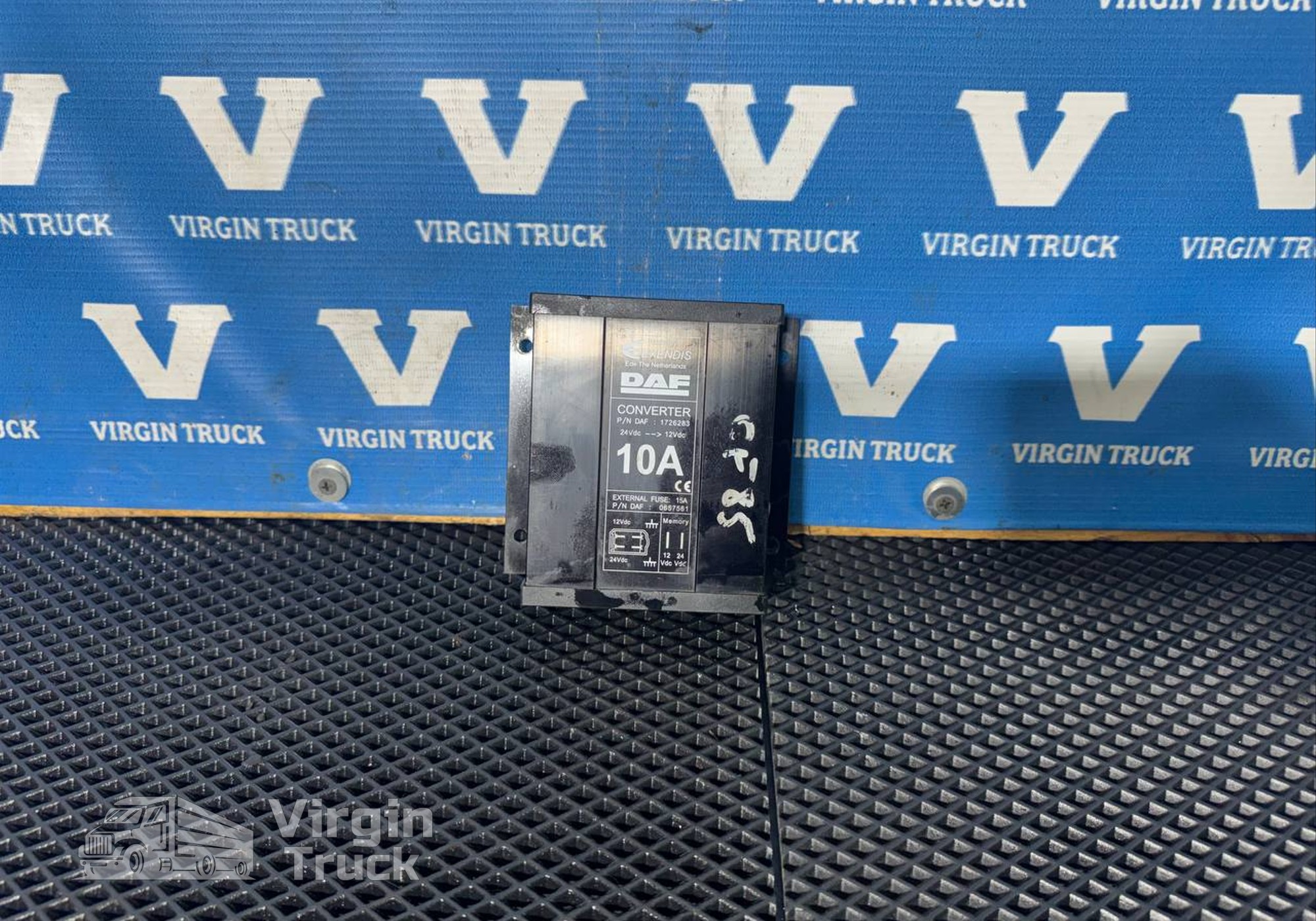 1726283 Преобразователь напряжения 10А