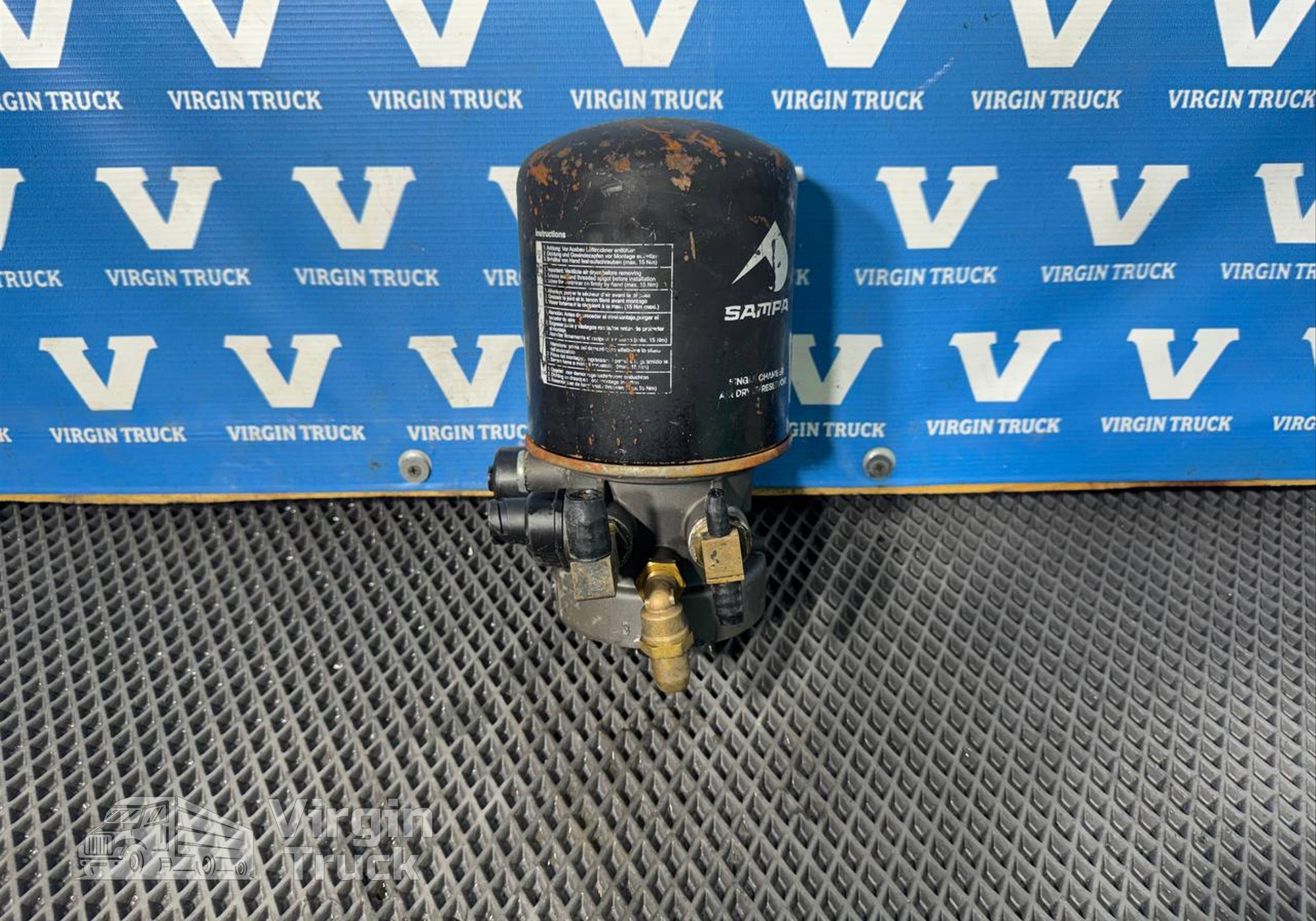 81521026370 Осушитель воздуха 12,5 бар для Man TGS