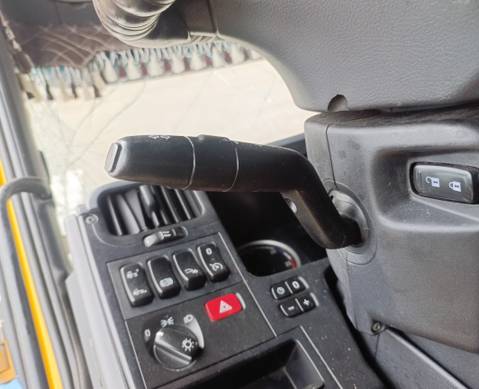 1542529 Переключатель подрулевой для Scania