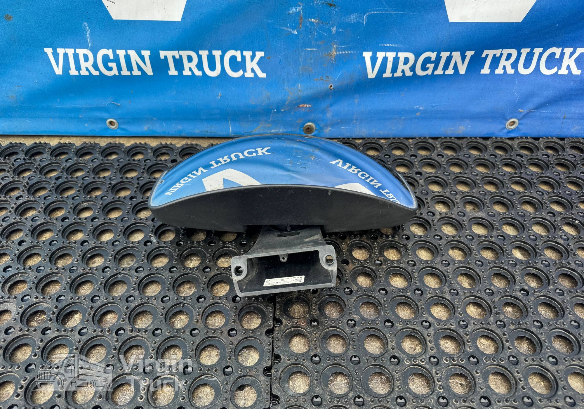 0028106016 Зеркало бордюрное 2017г.