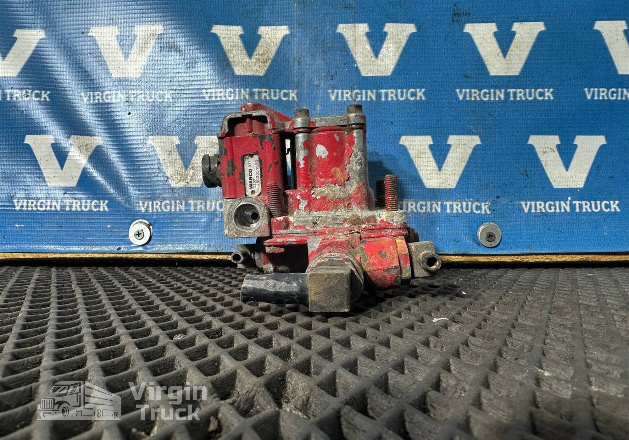 1315693 Клапан ускорительный для Daf 95XF