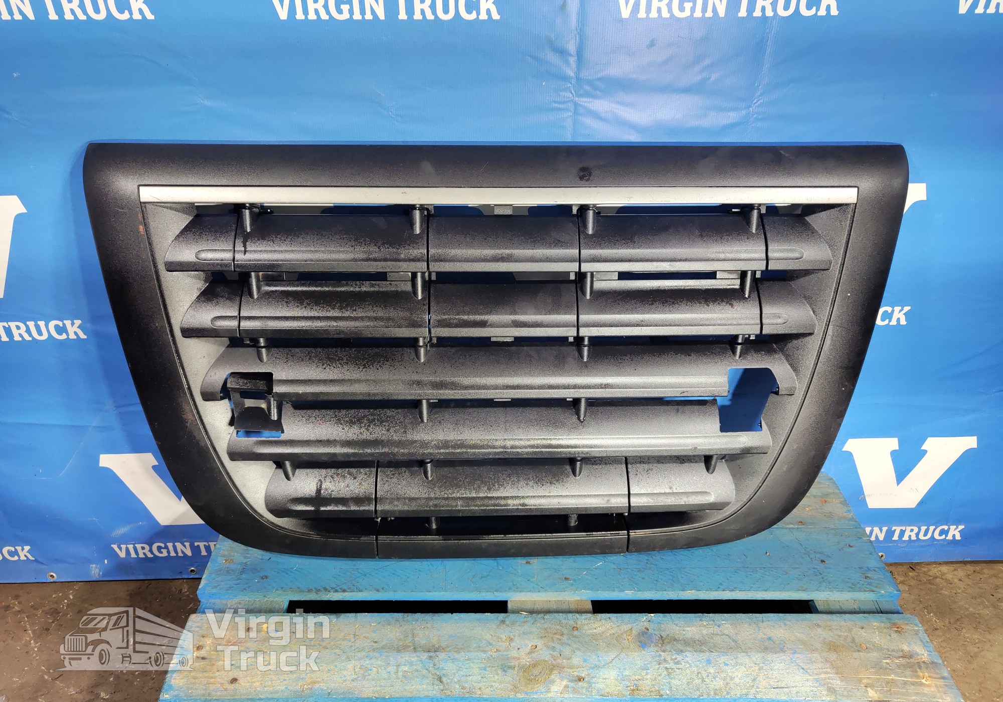 1635802 Решетка радиатора для Разные