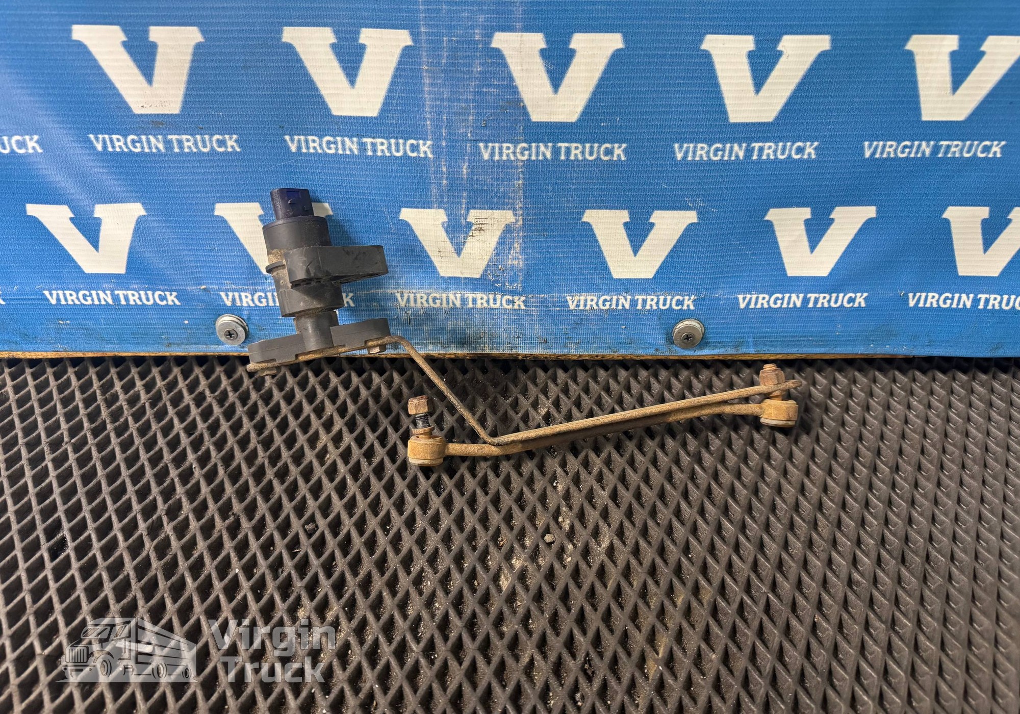 2060957 Датчик уровня пола для Scania 6-series