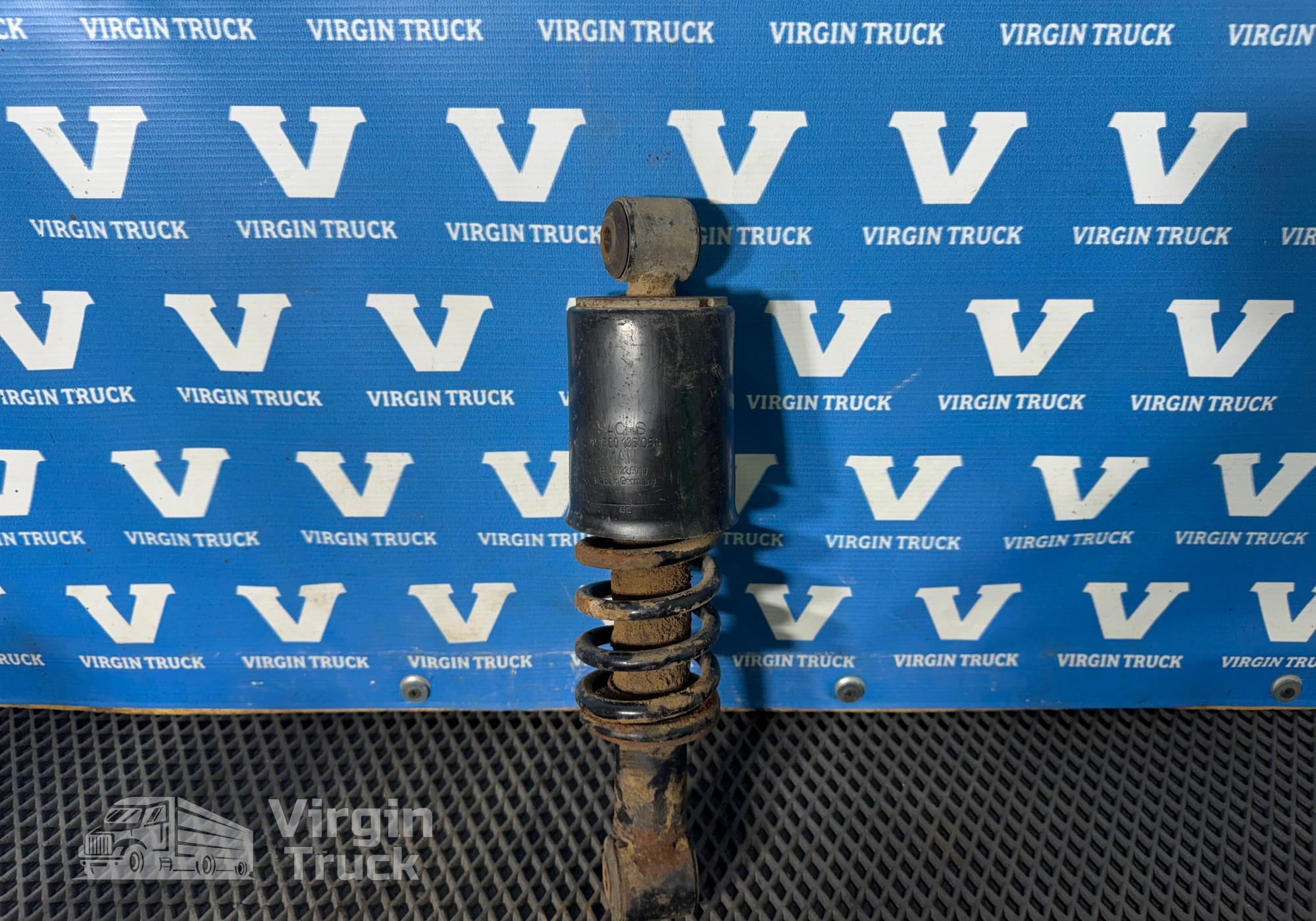 85417226019 Амортизатор подъема кабины задний для Man TGA (с 2000 по 2007)