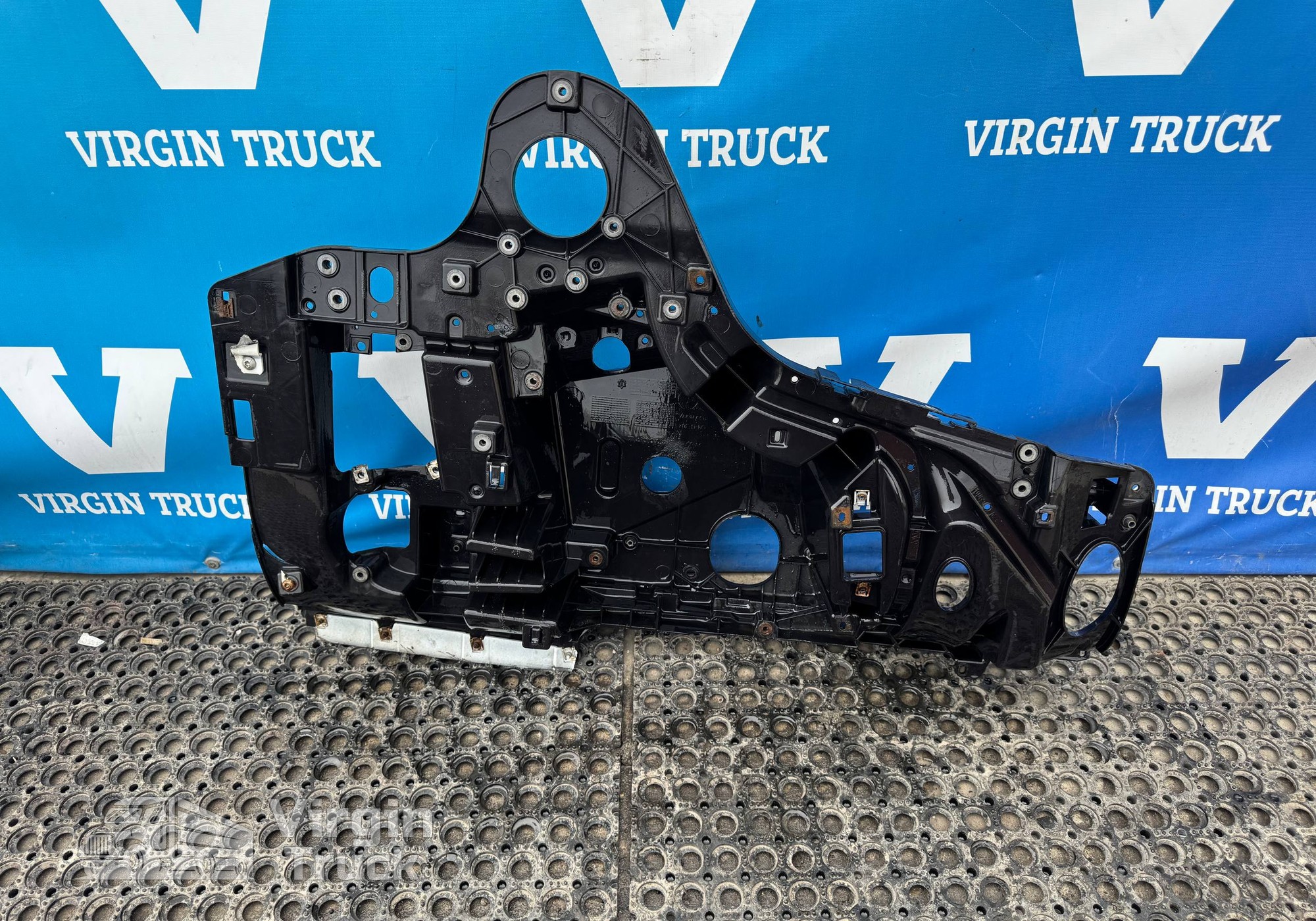 9608852165 Корпус фары левый для Mercedes-Benz Actros New Actros MP4 (с 2011)