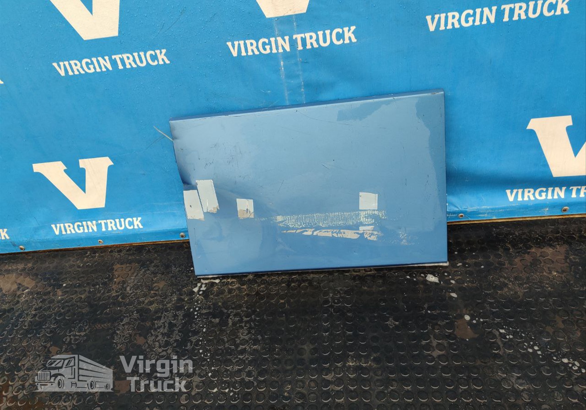 1311495 Крышка инструментального ящика. для Daf XF105