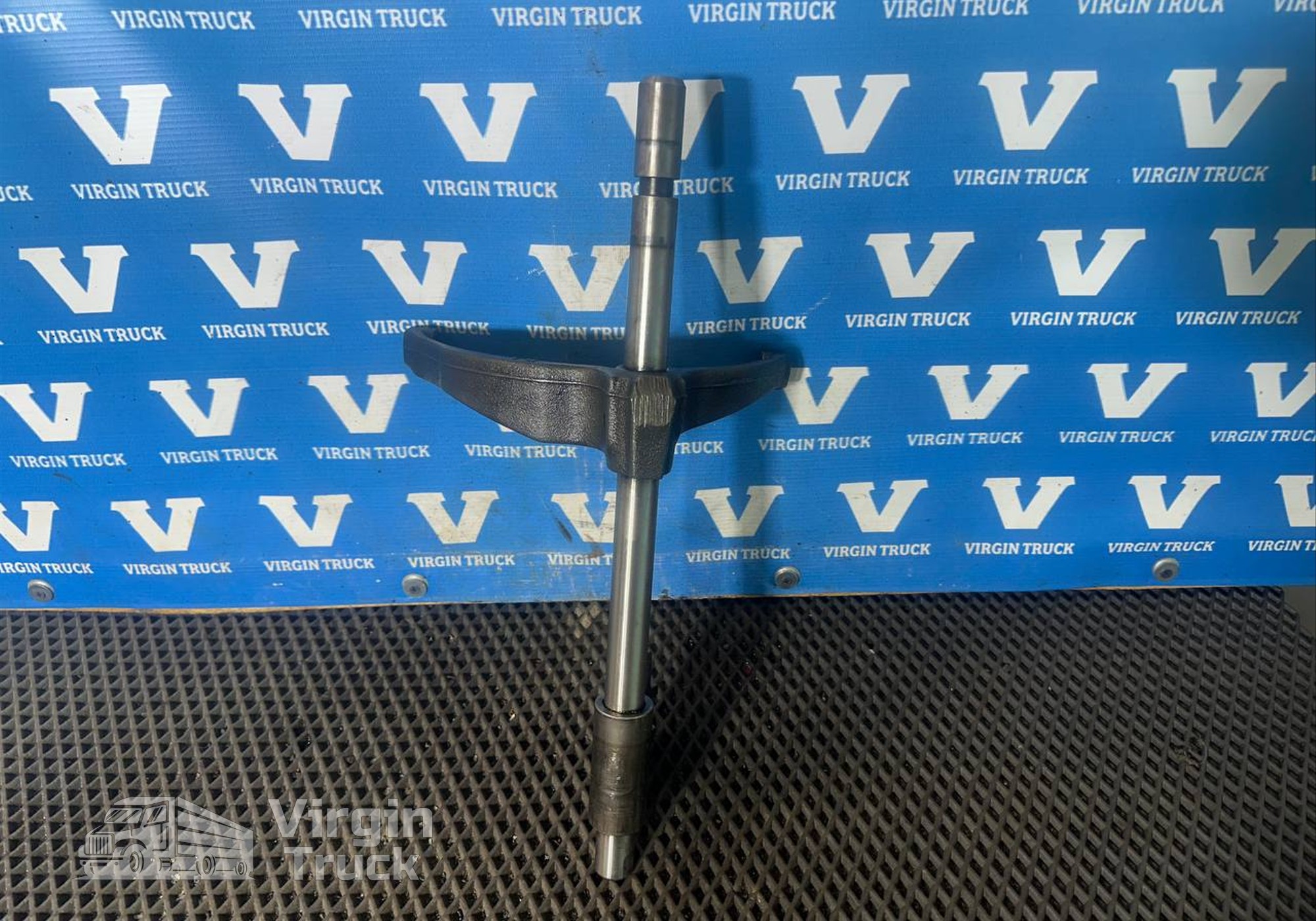 0501213883 Вилка КПП ZF 16S151