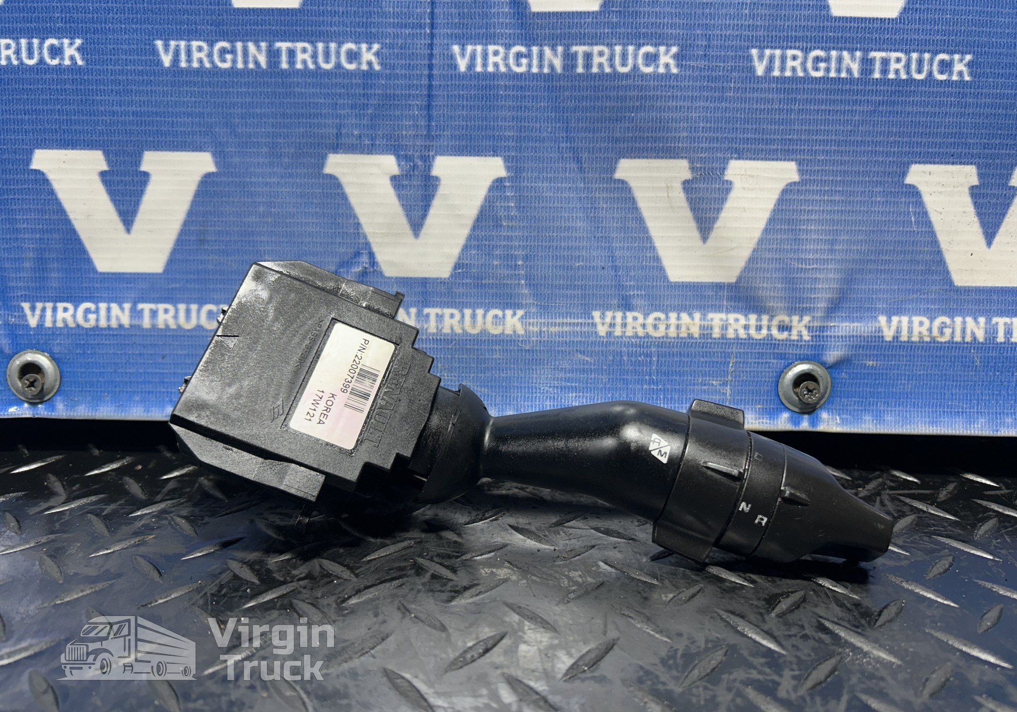 7422007399 Переключатель подрулевой для Renault T (с 2013)