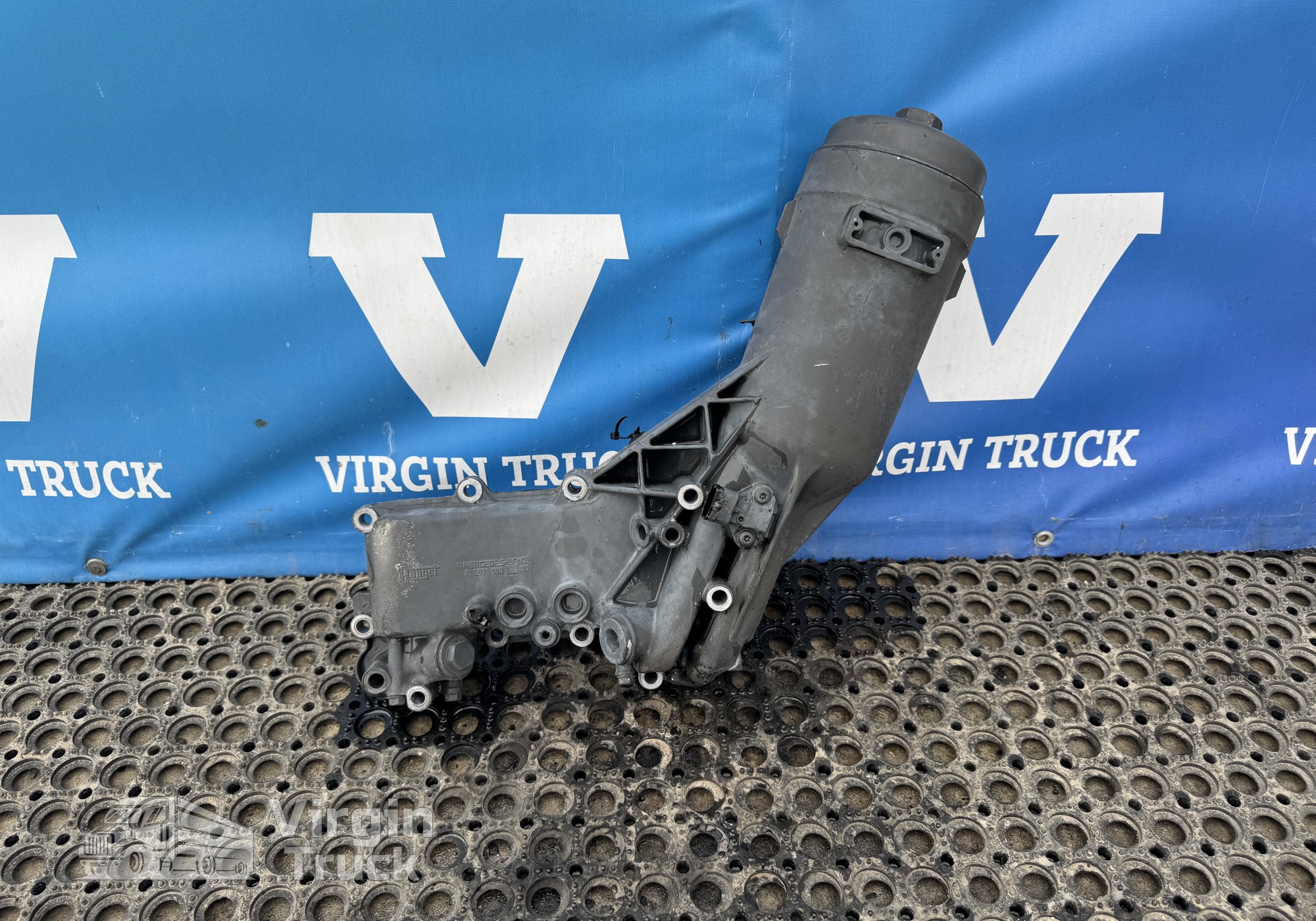 4571803110 Корпус масляного фильтра 2021г для Mercedes-Benz Axor