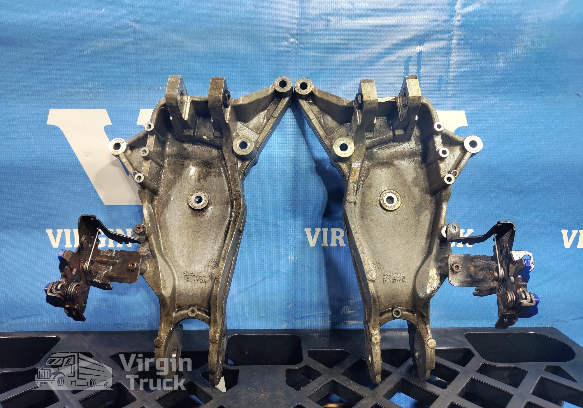 1912828 Кронштейн для Scania 5-series G (с 2004 по 2016)